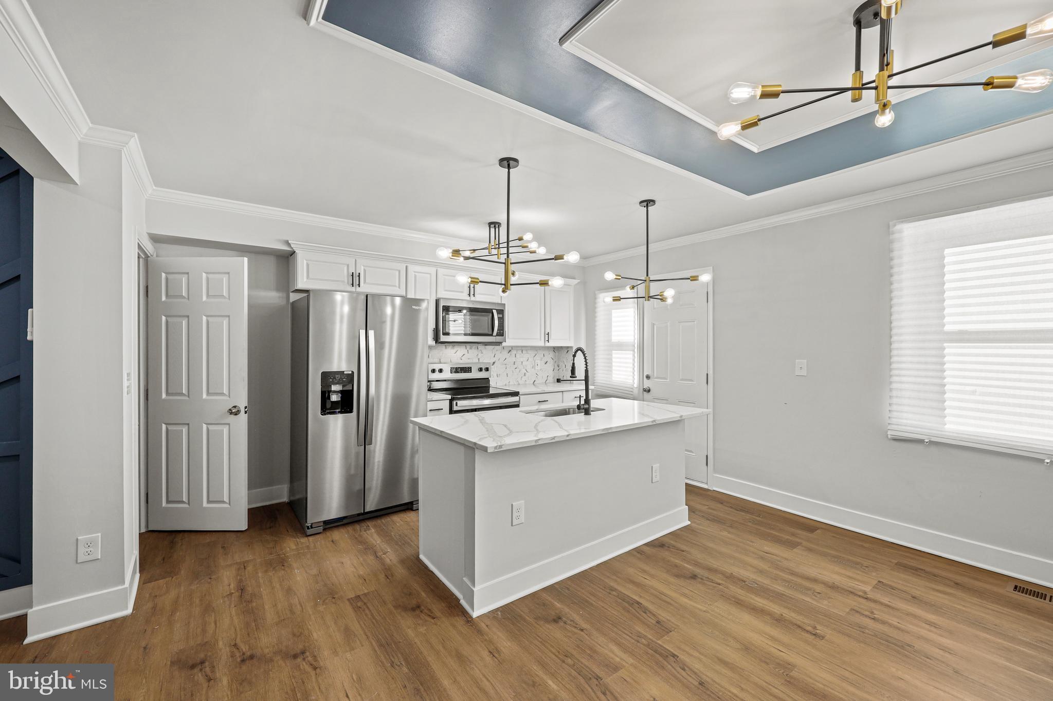 WOODMERE - Residential