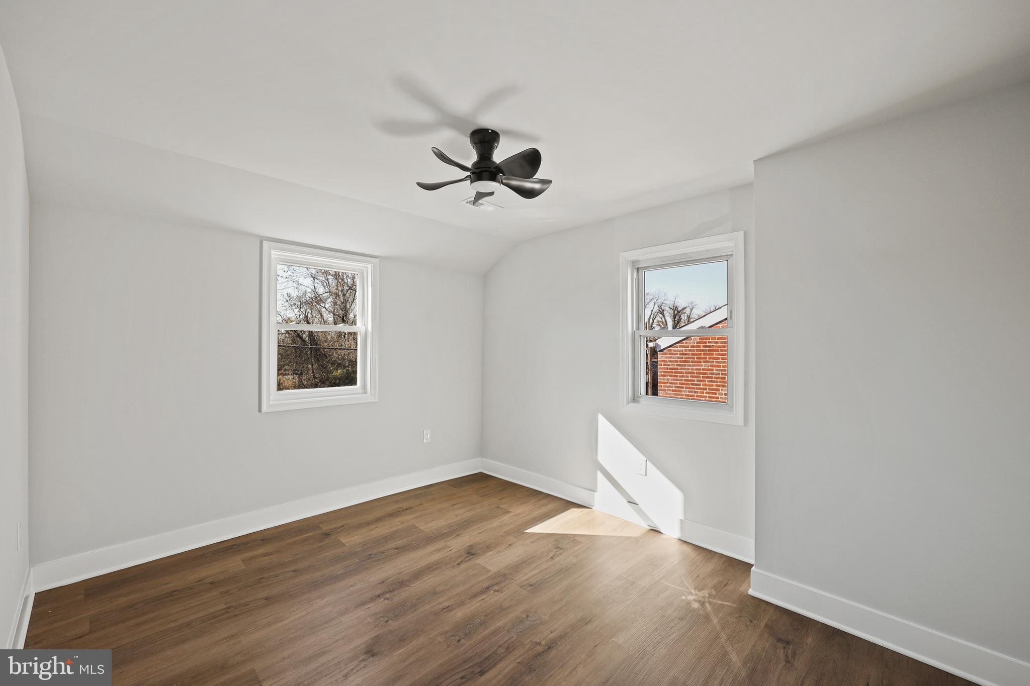 WOODMERE - Residential