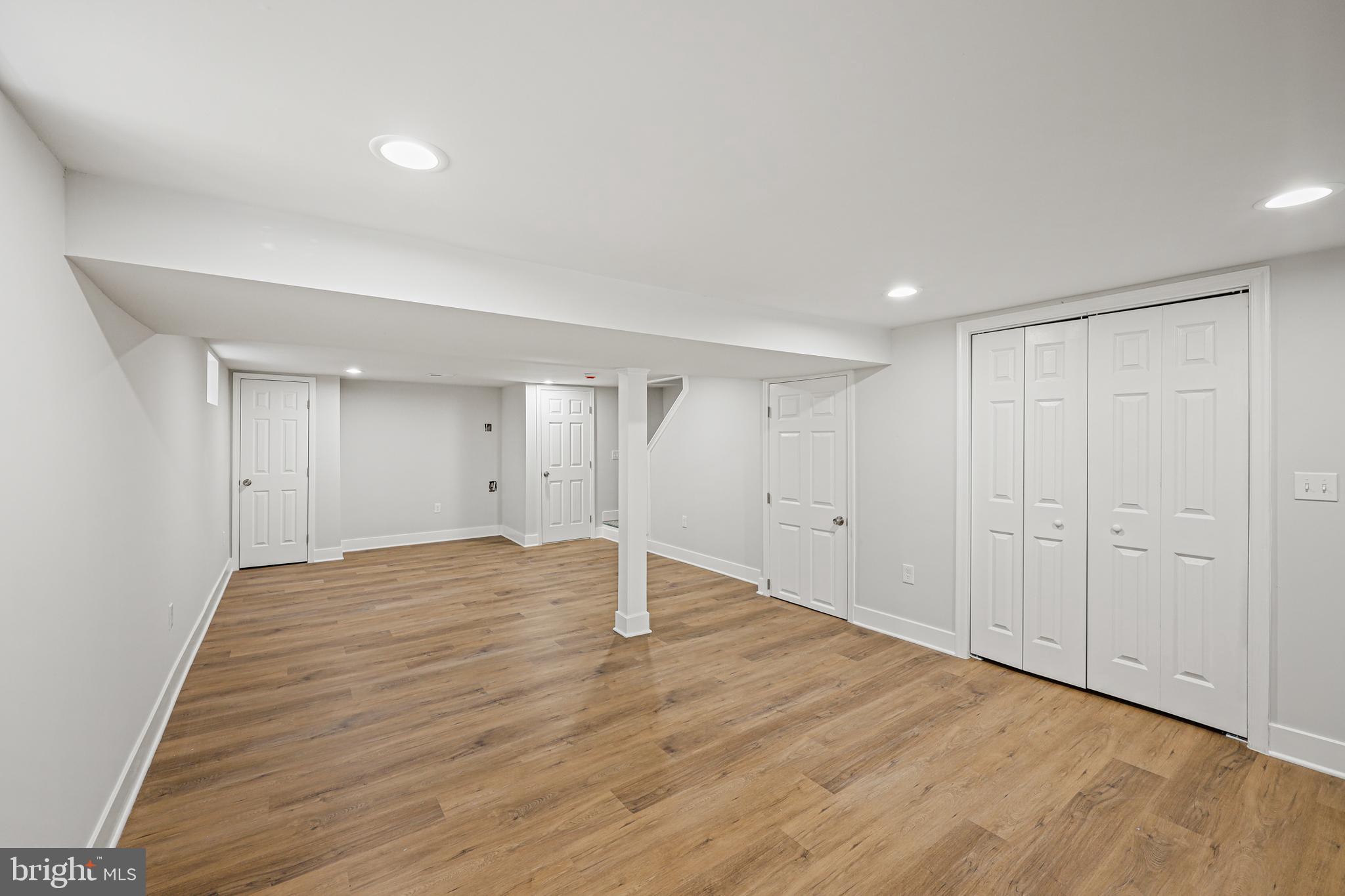 WOODMERE - Residential