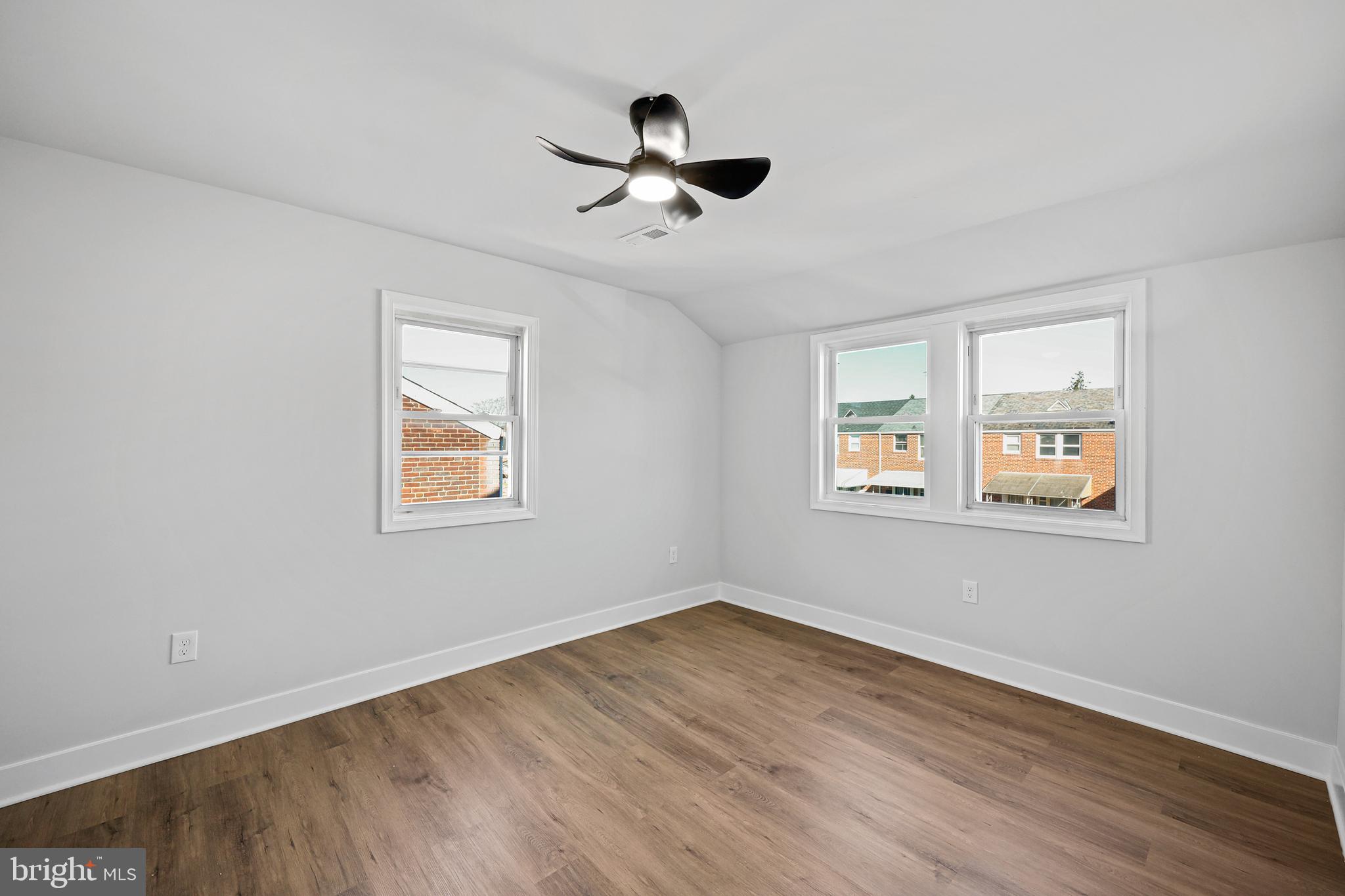 WOODMERE - Residential