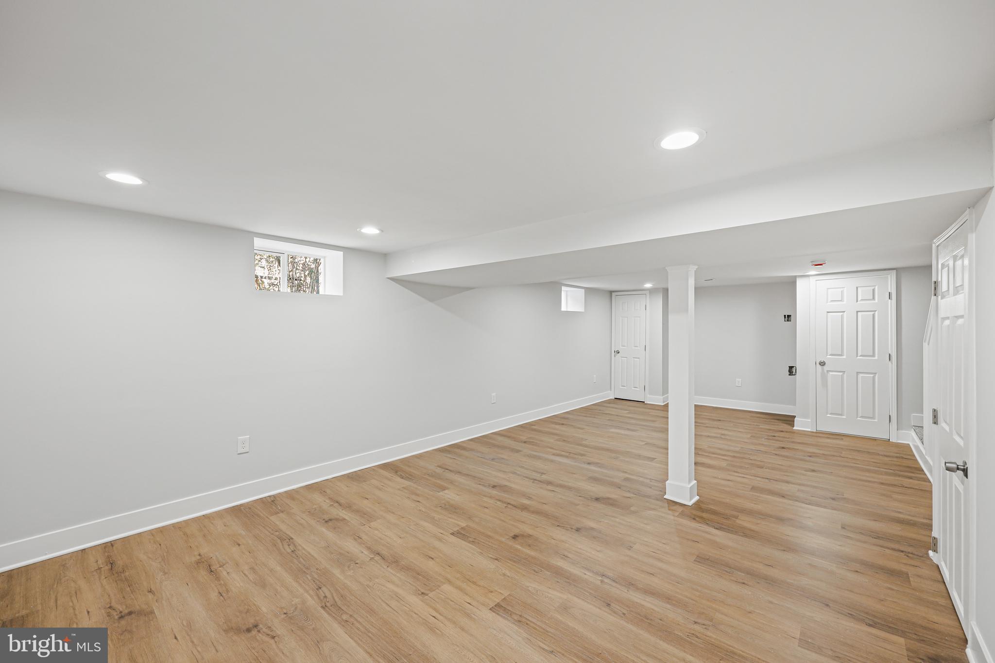 WOODMERE - Residential