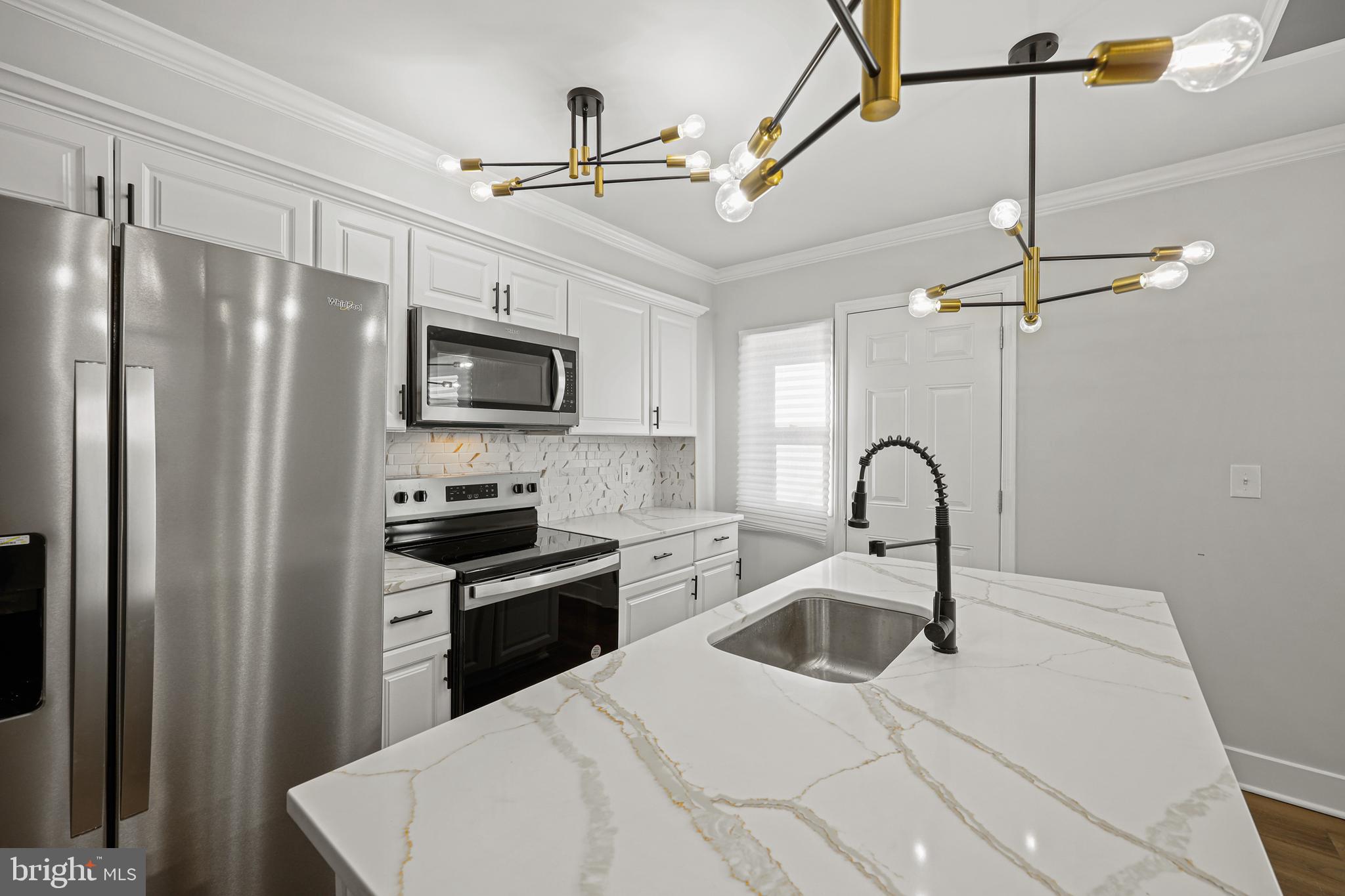 WOODMERE - Residential