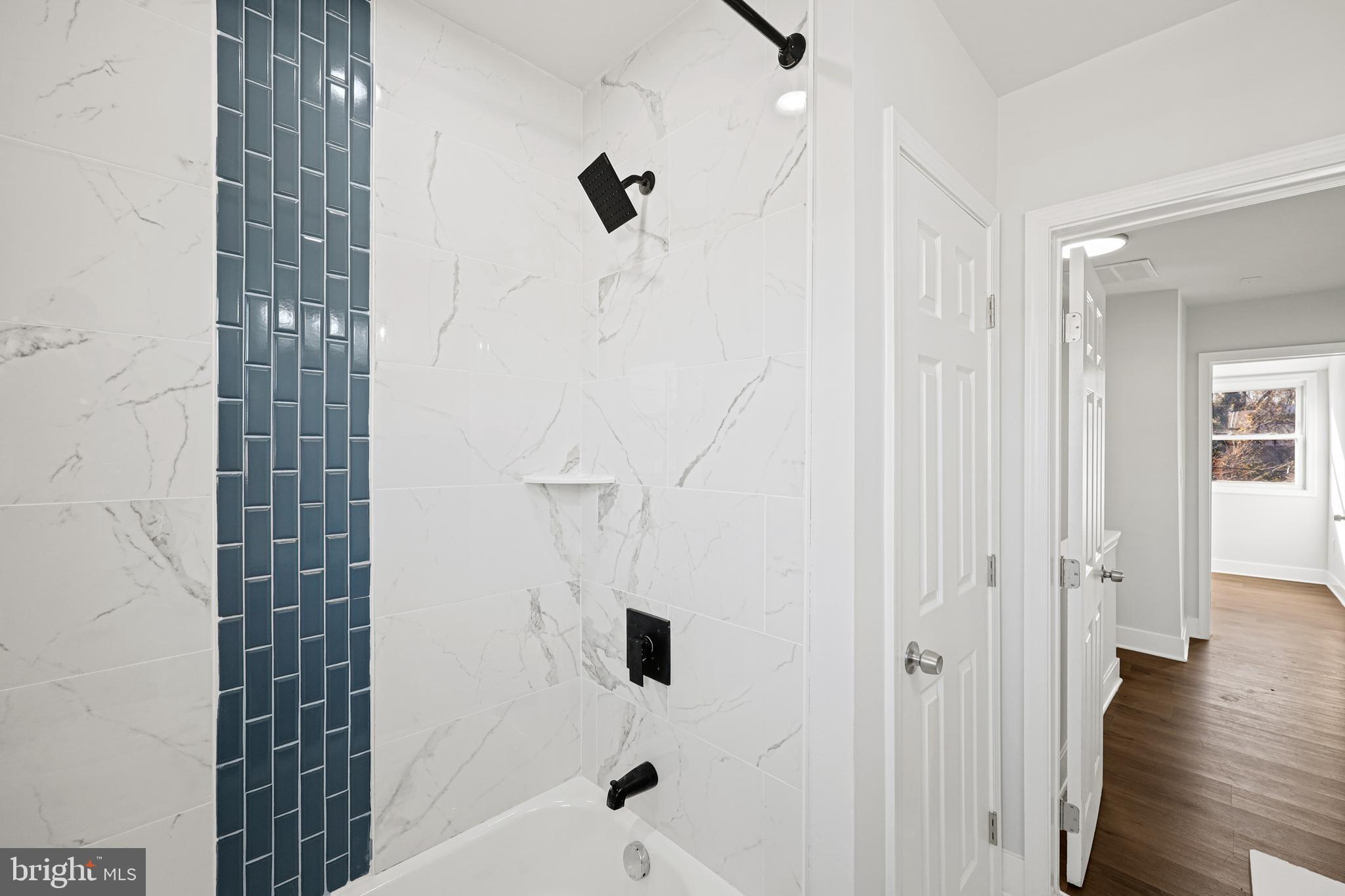 WOODMERE - Residential