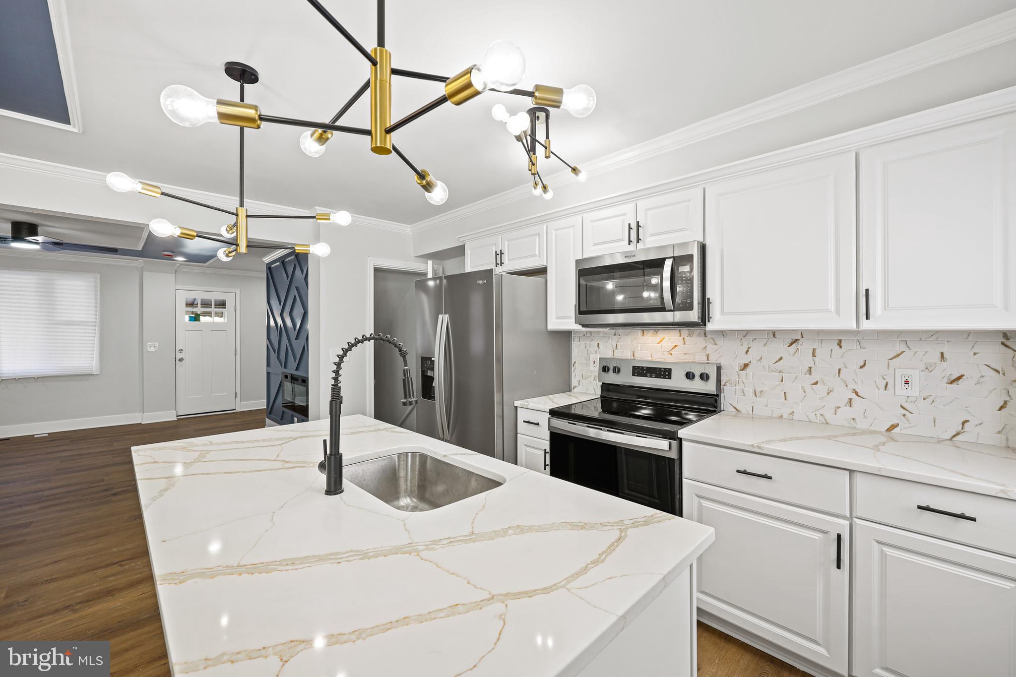 WOODMERE - Residential