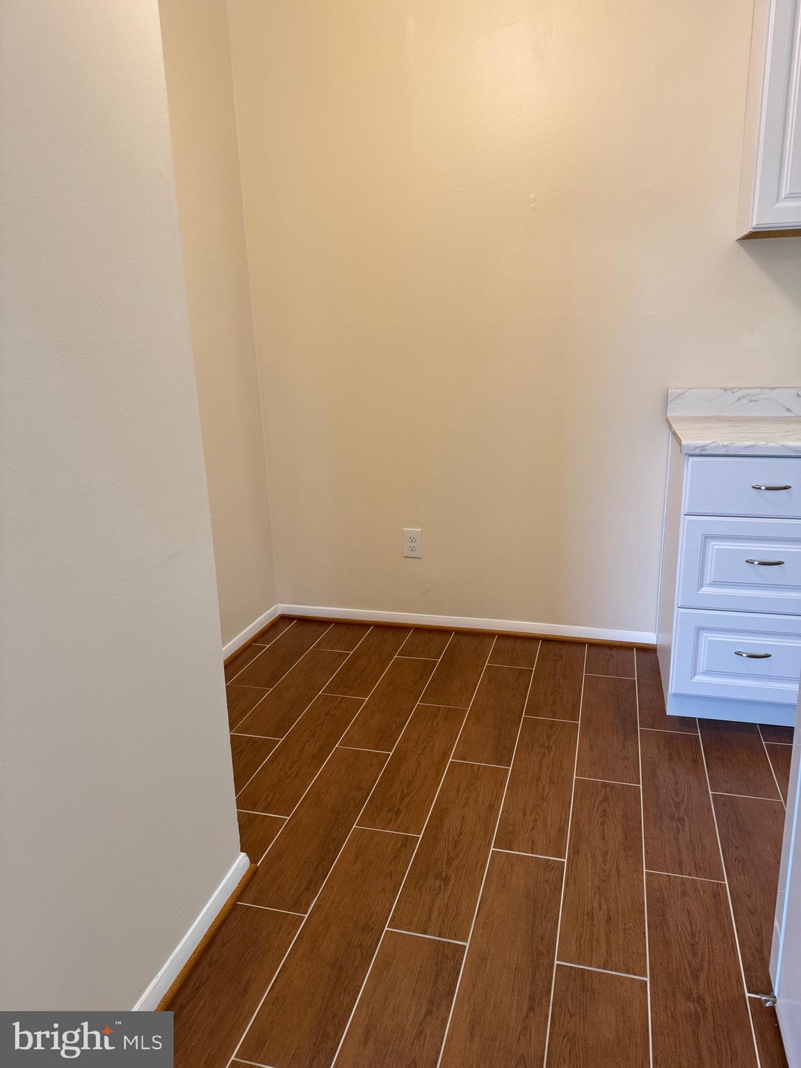 11925 PARKLAWN DRIVE 202