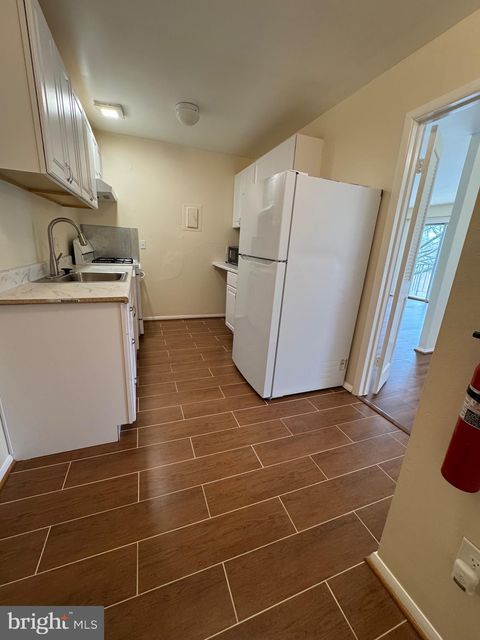 11925 PARKLAWN DRIVE 202 ROCKVILLE MD 20852