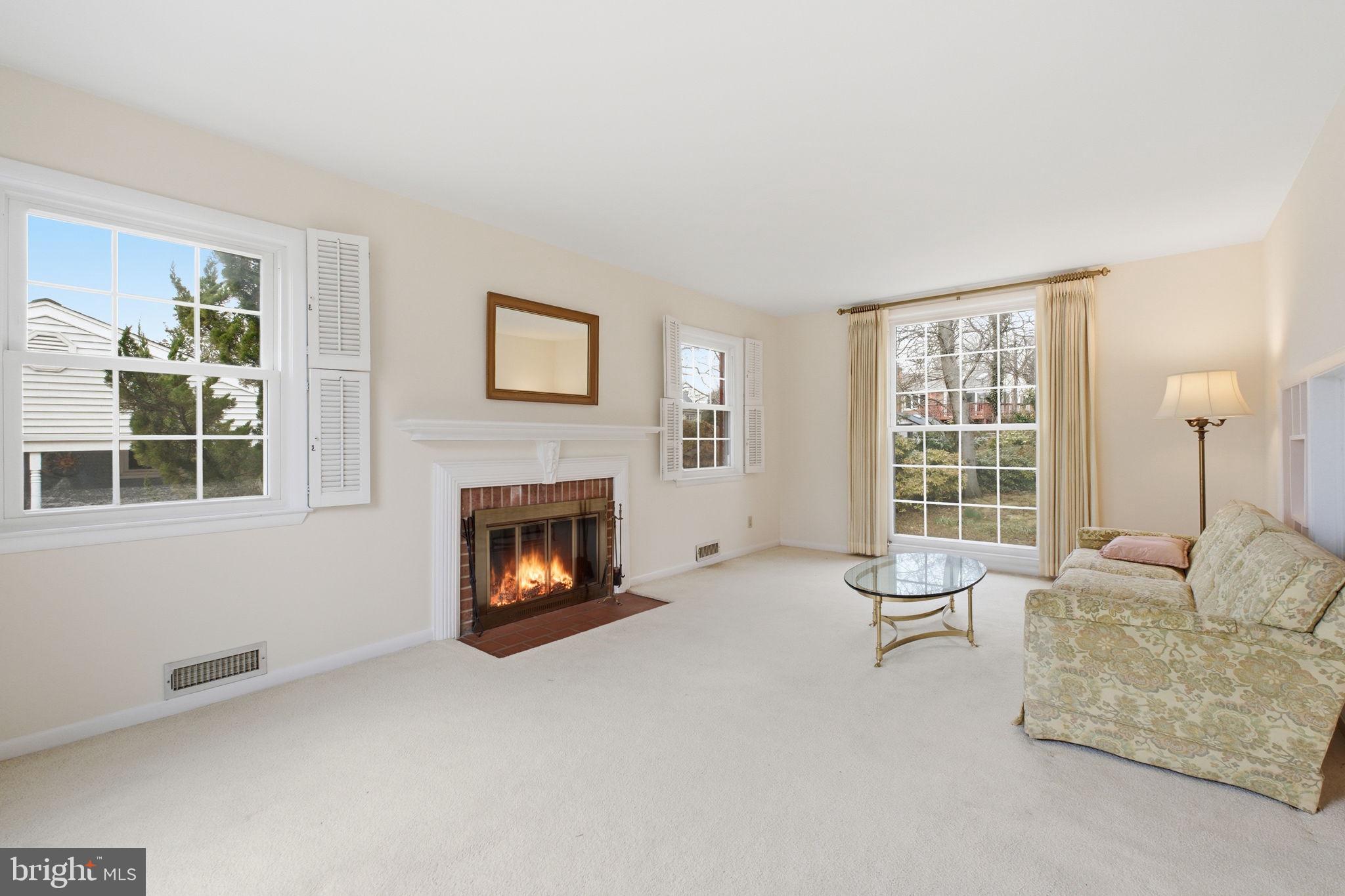 2106 WAKEFIELD STREET