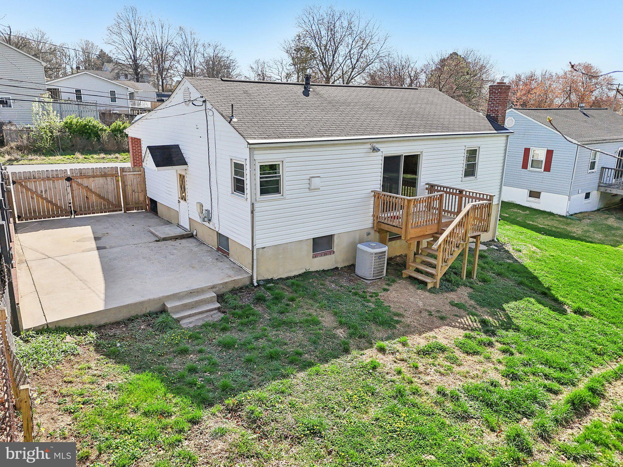 SAVAGE MEADOWS - Residential