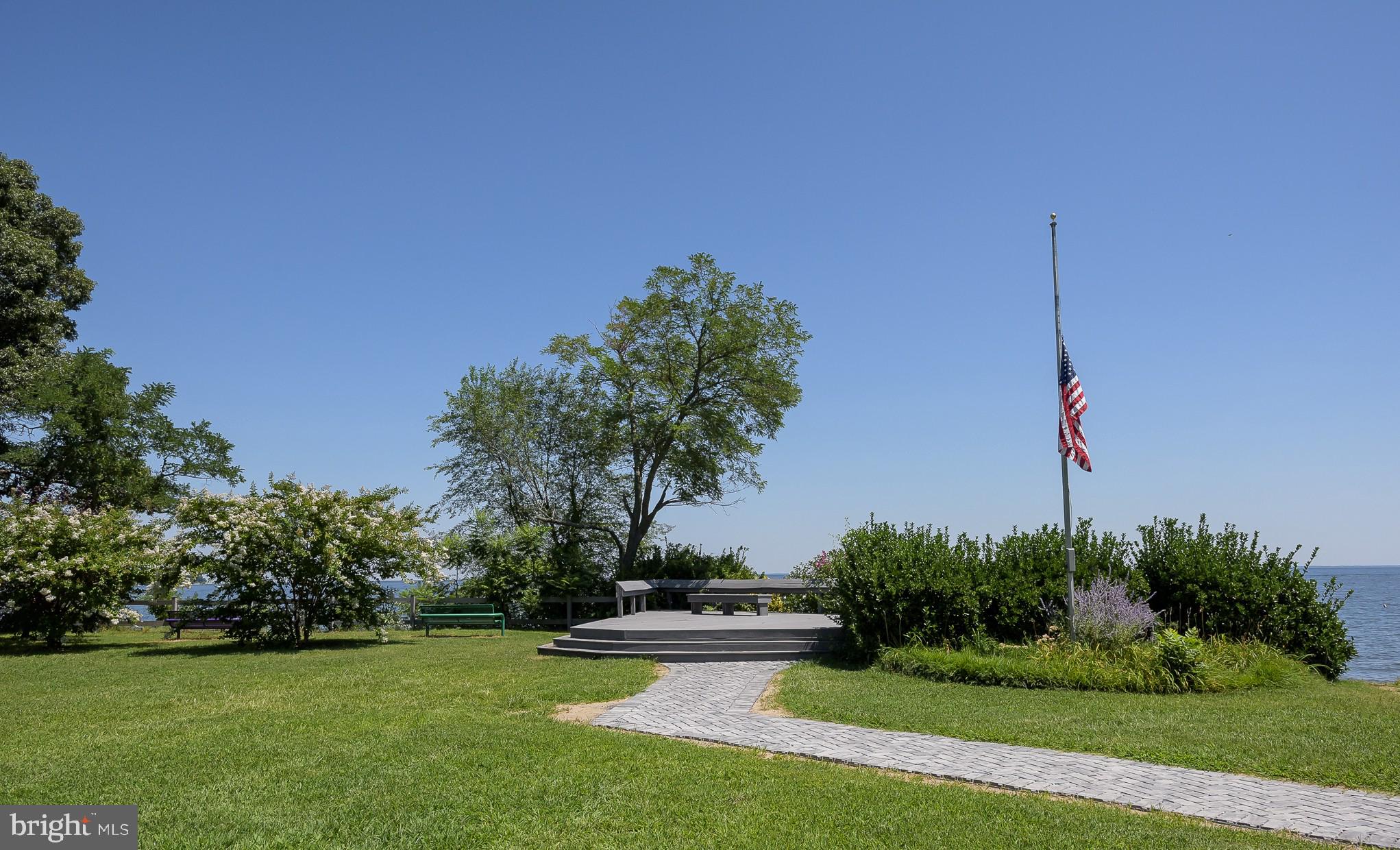 CAPE ST CLAIRE - Residential