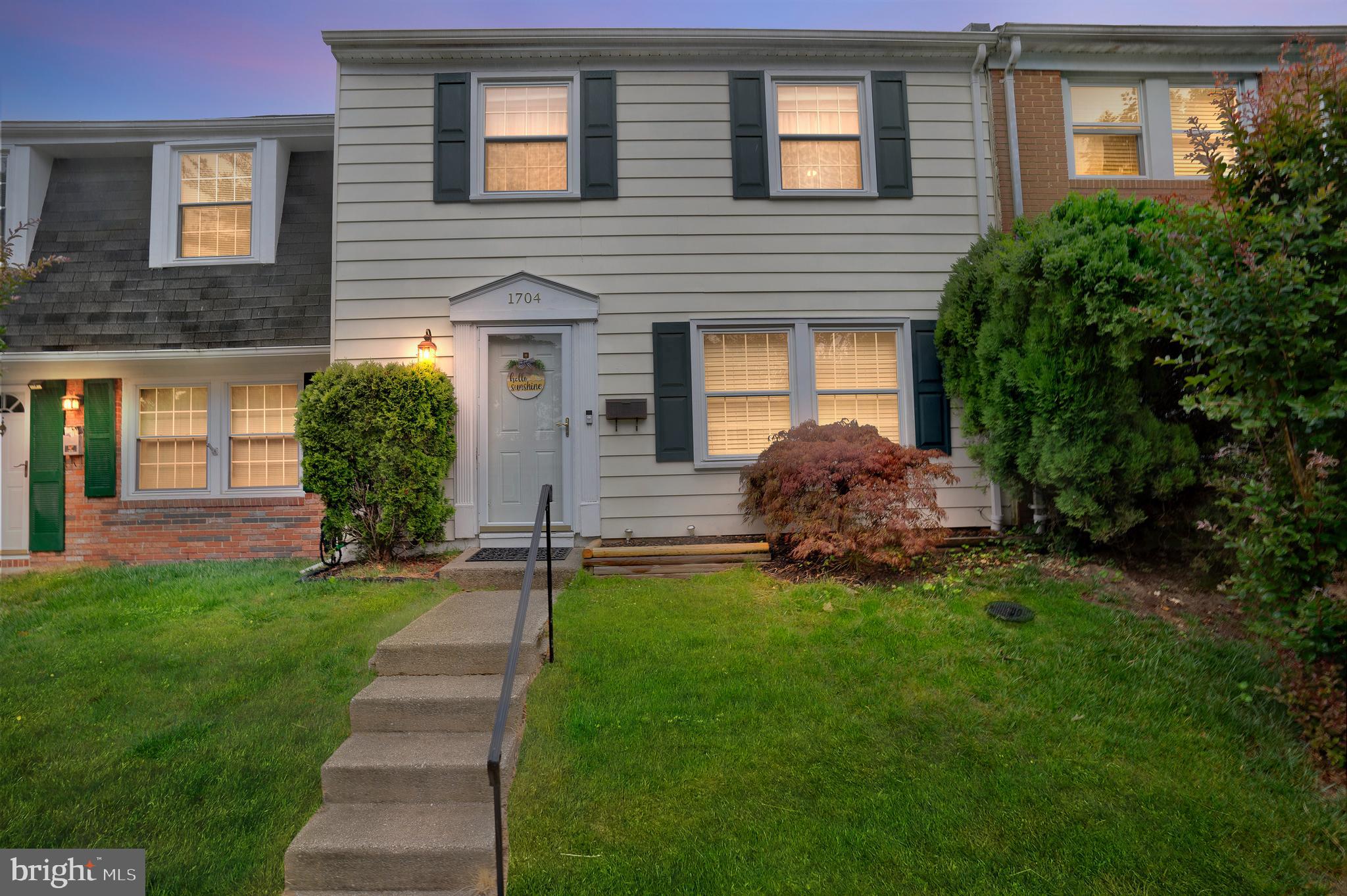 CROFTON TOWNE - Residential