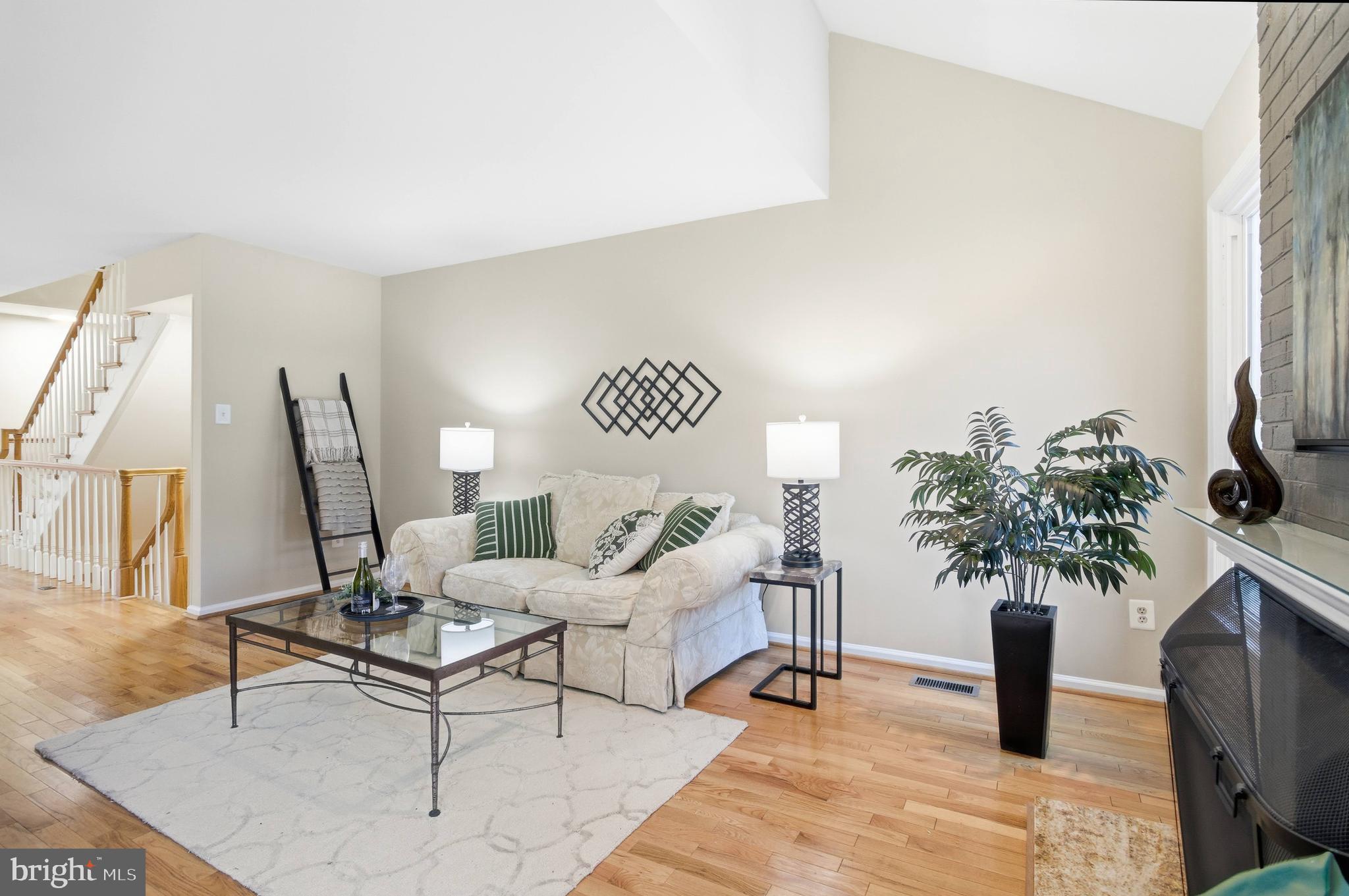 SULLY STATION - Residential