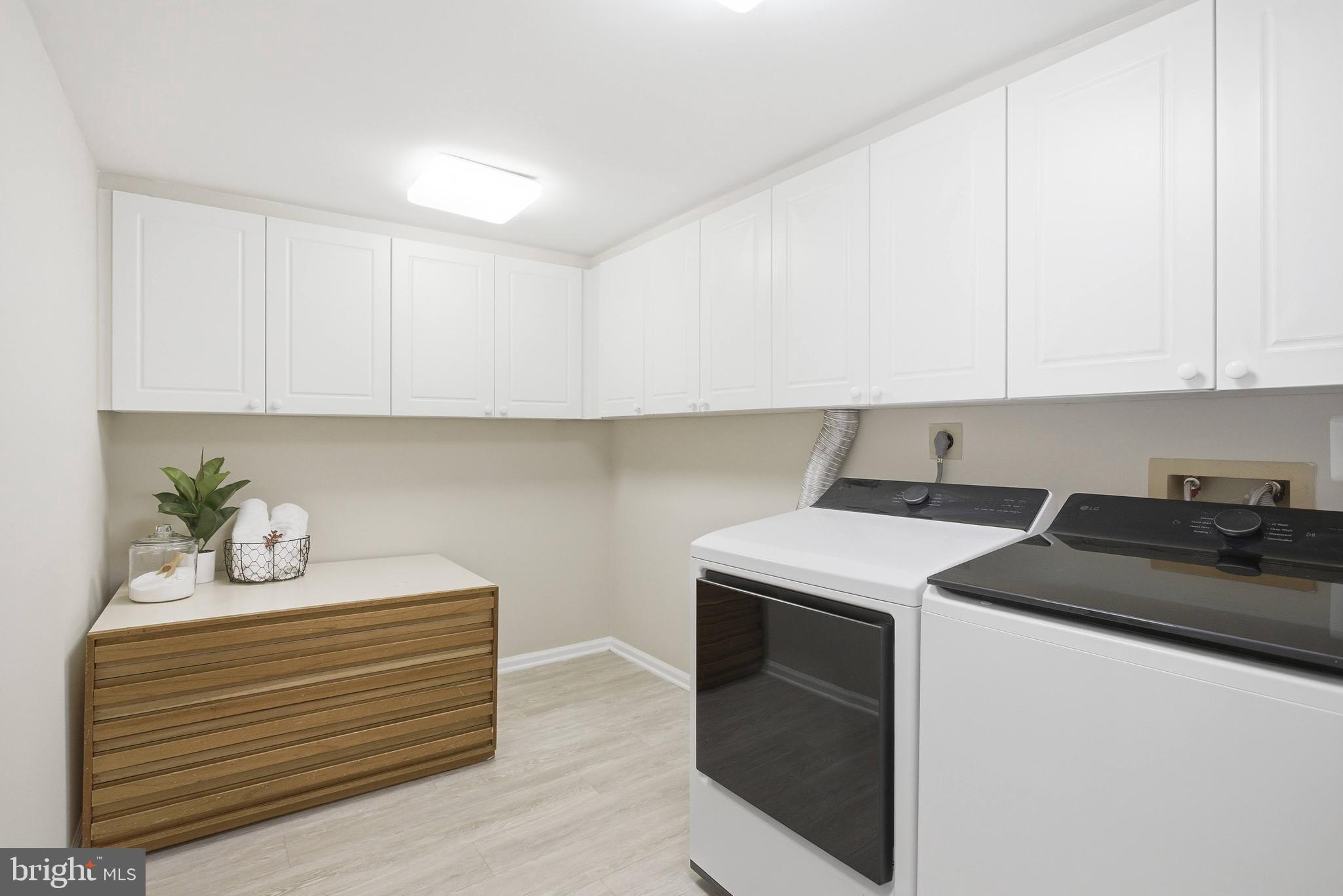 SULLY STATION - Residential