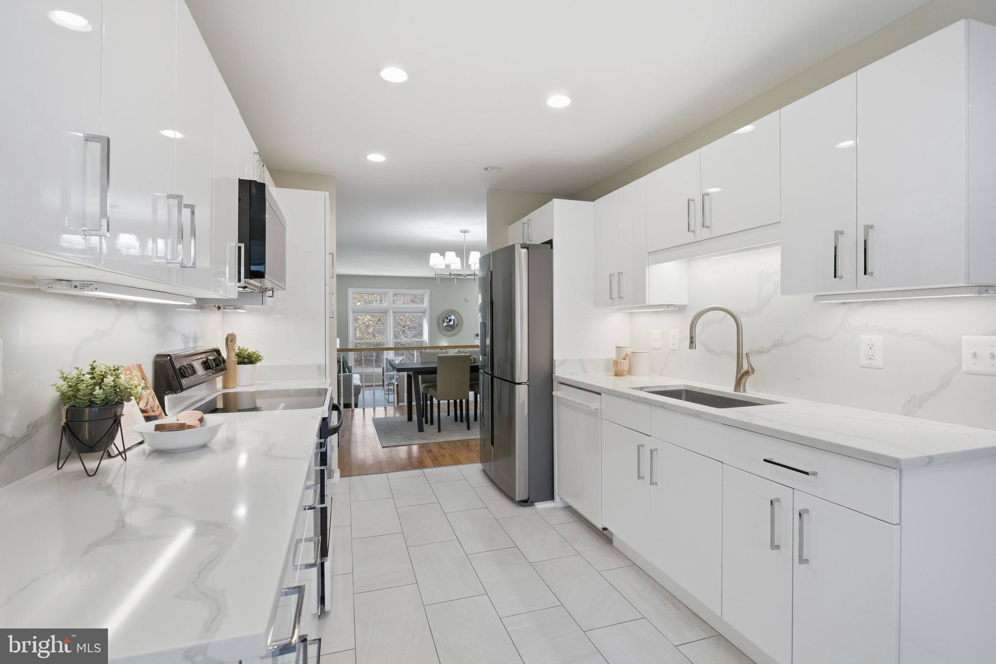 SULLY STATION - Residential