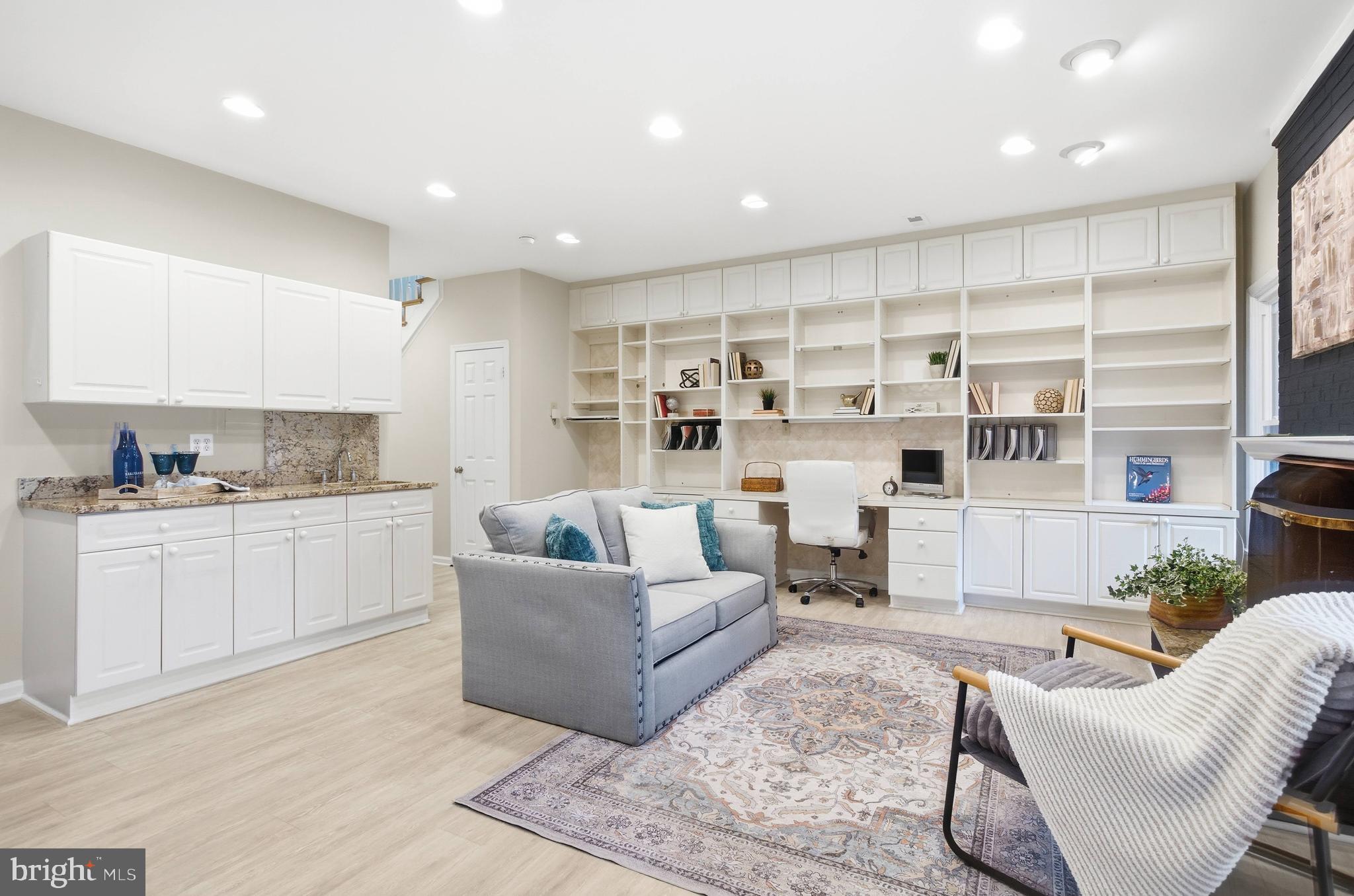 SULLY STATION - Residential