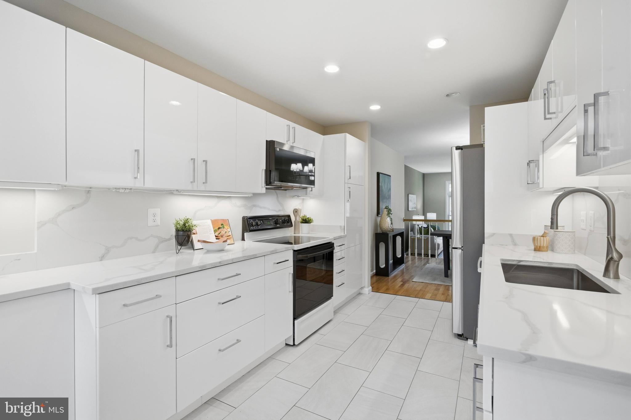 SULLY STATION - Residential