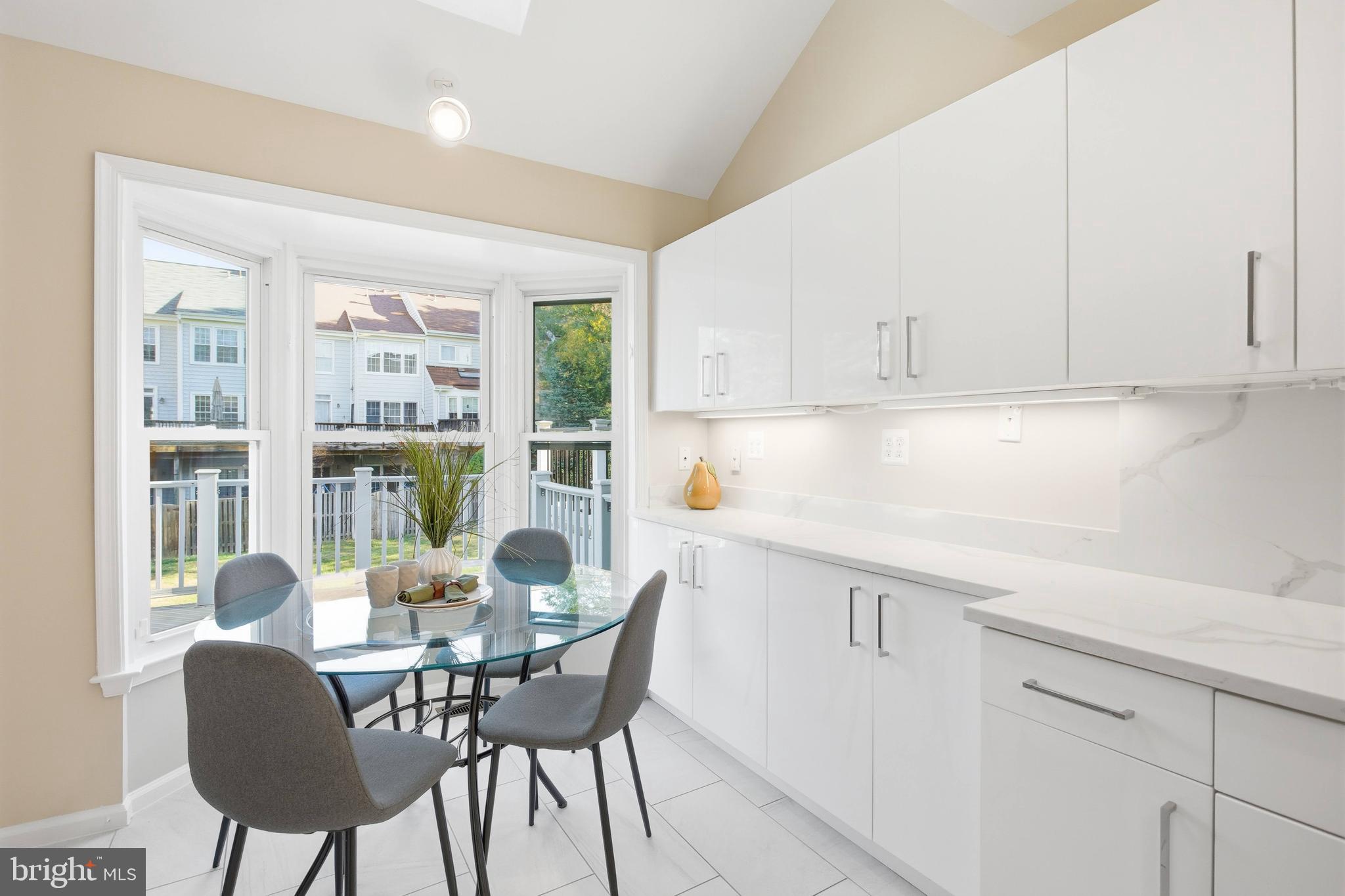 SULLY STATION - Residential