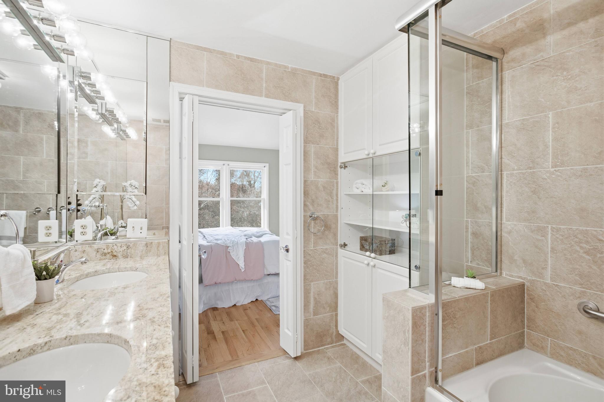 SULLY STATION - Residential