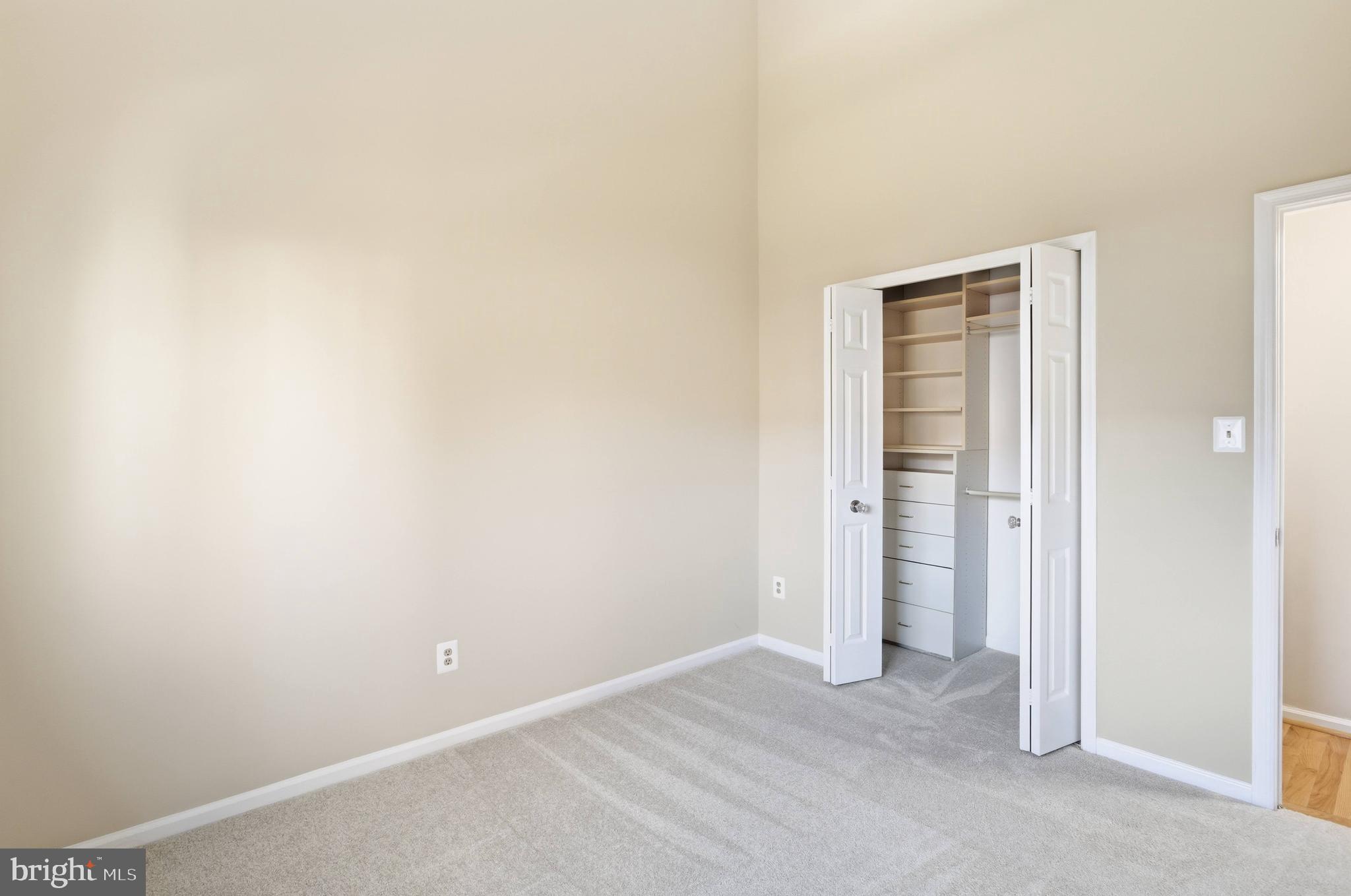 SULLY STATION - Residential