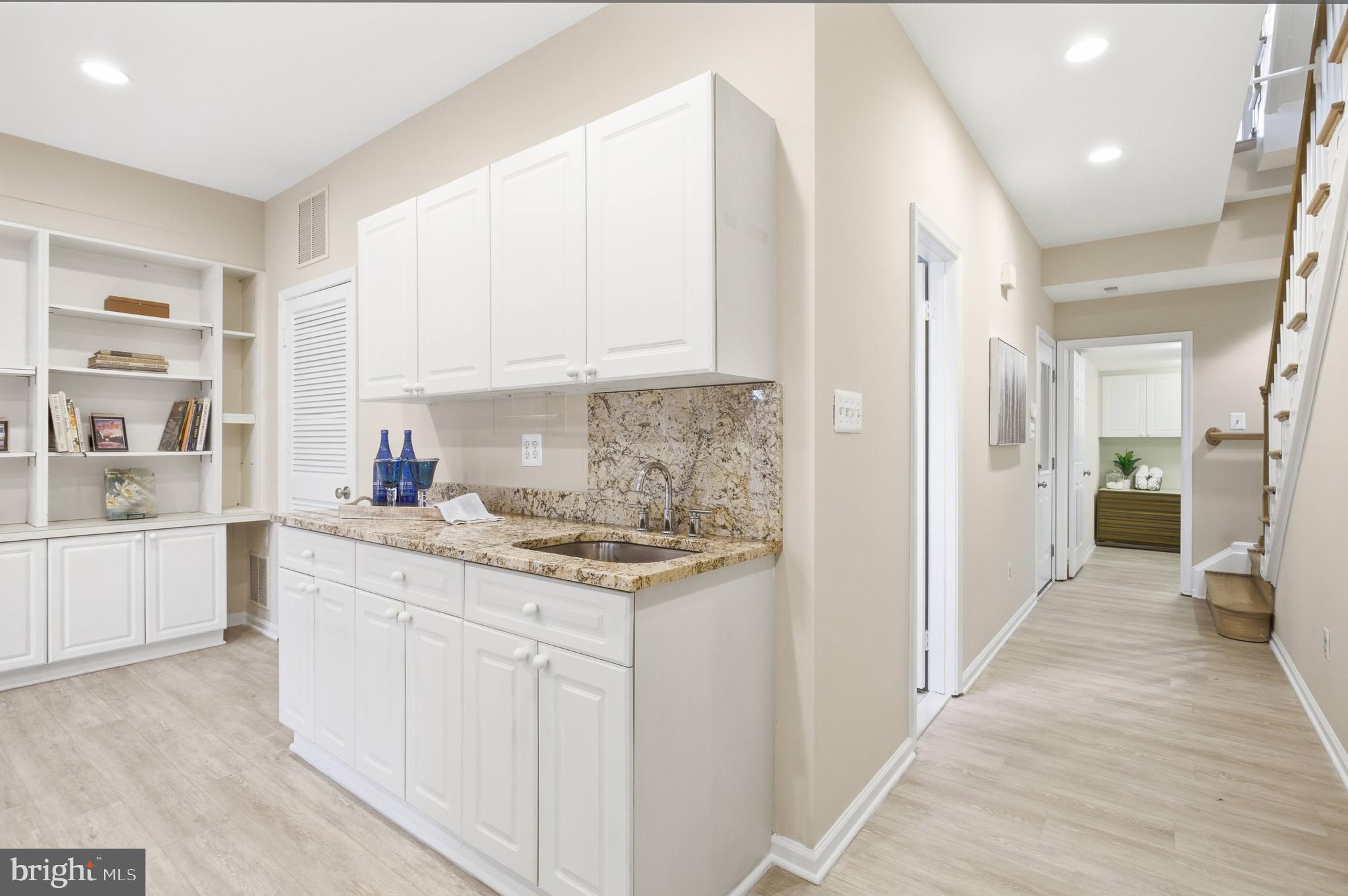 SULLY STATION - Residential