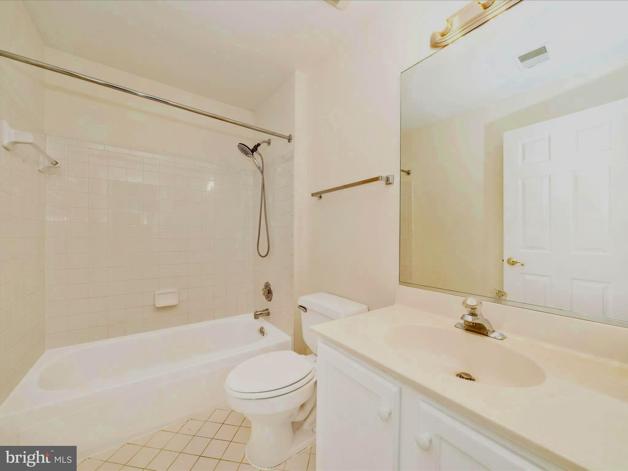 KENTLANDS RIDGE - Residential