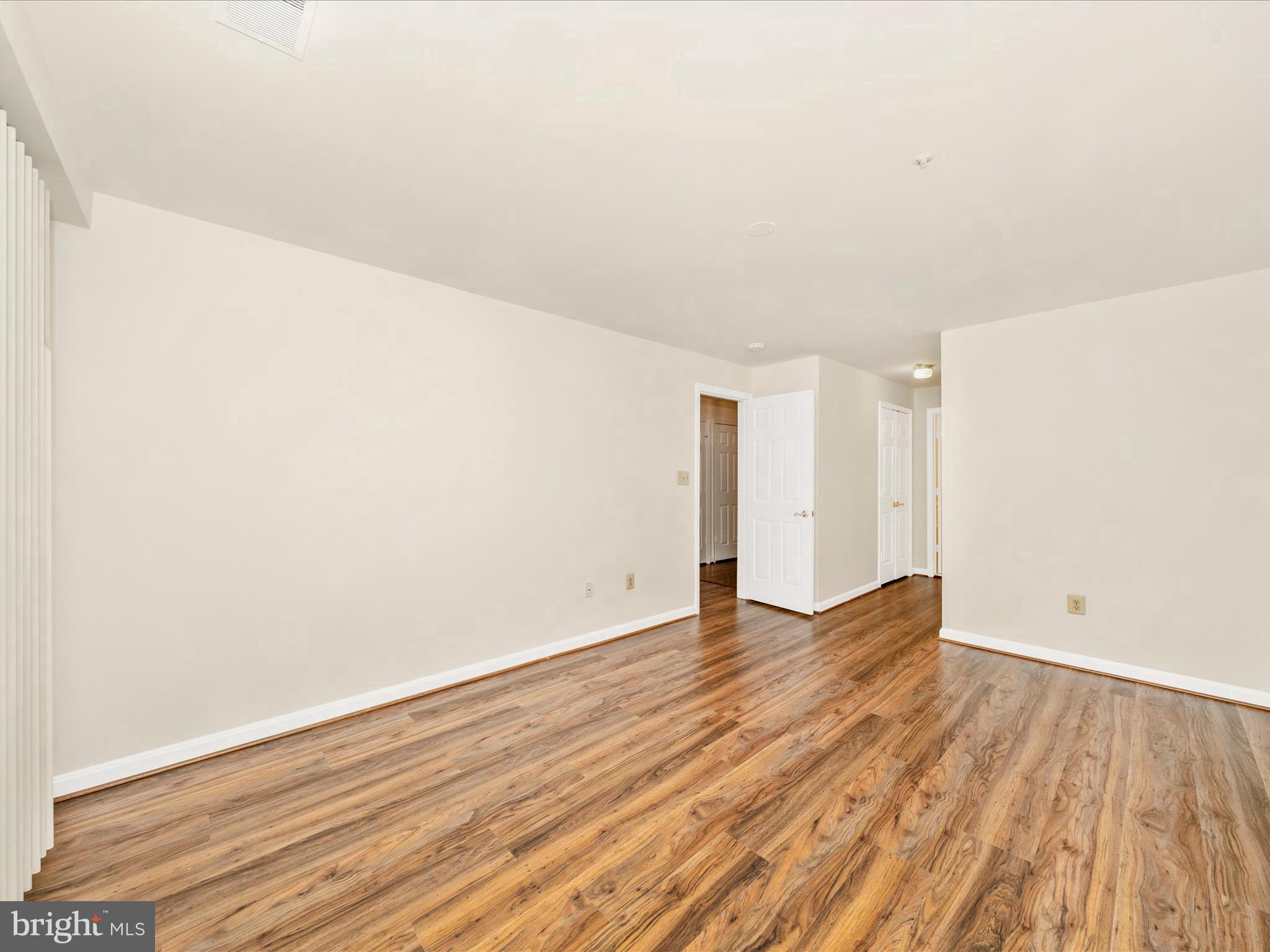 KENTLANDS RIDGE - Residential