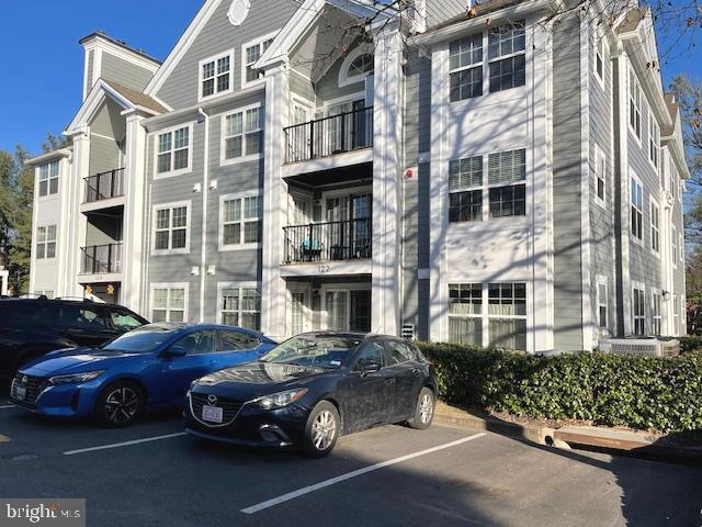 122 KENDRICK PLACE 122-24