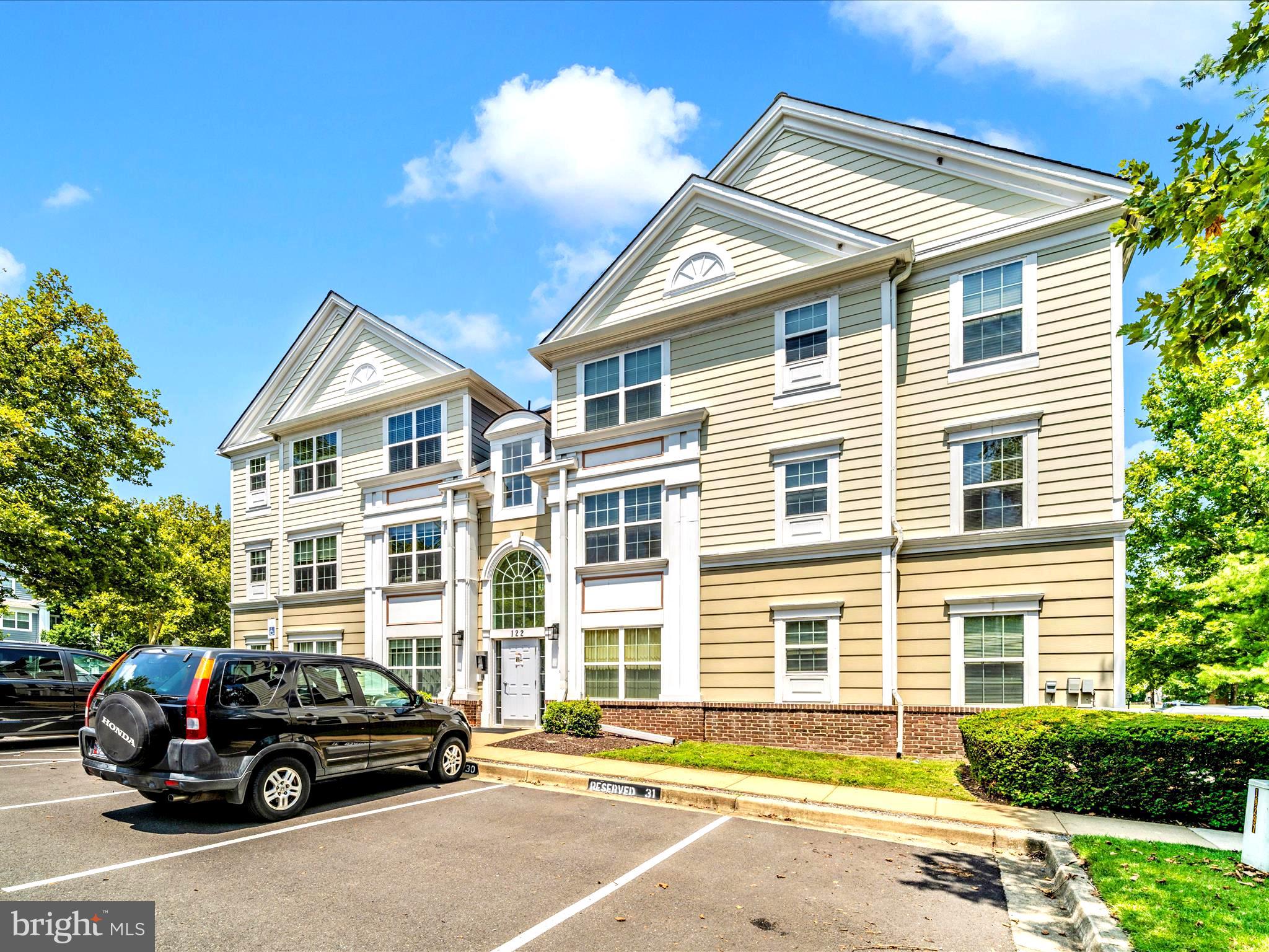 122 KENDRICK PLACE 122-24