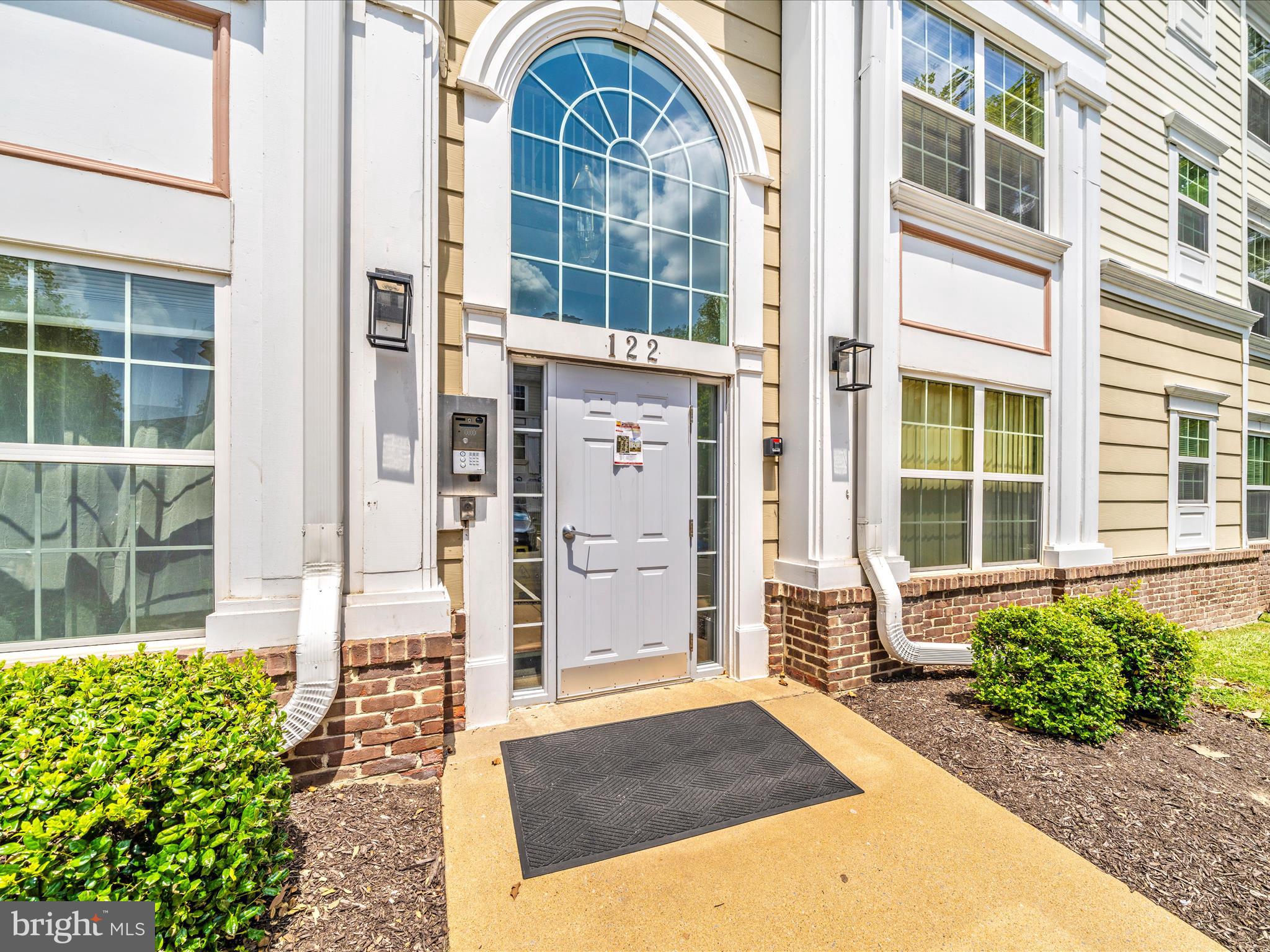 KENTLANDS RIDGE - Residential