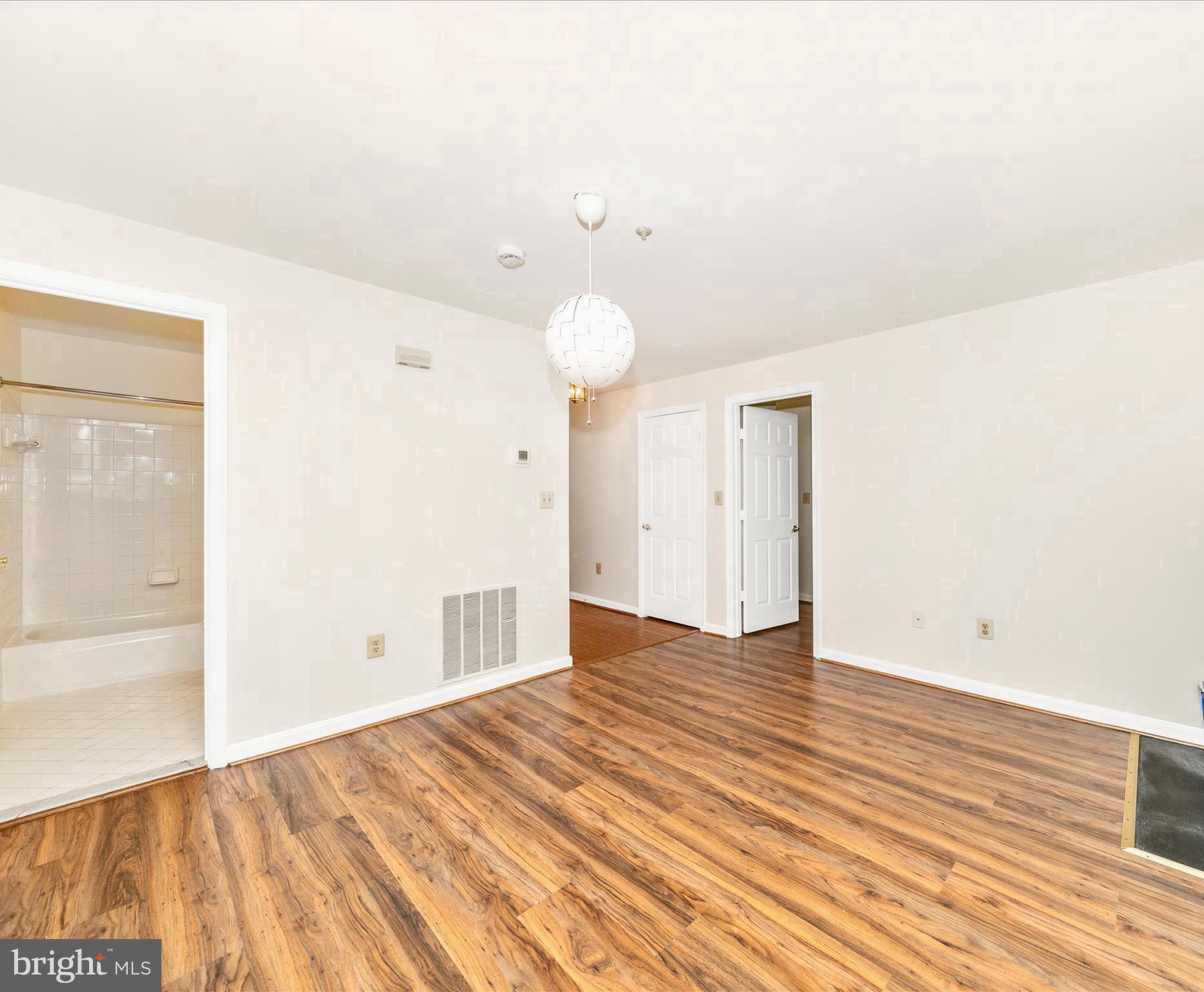 KENTLANDS RIDGE - Residential