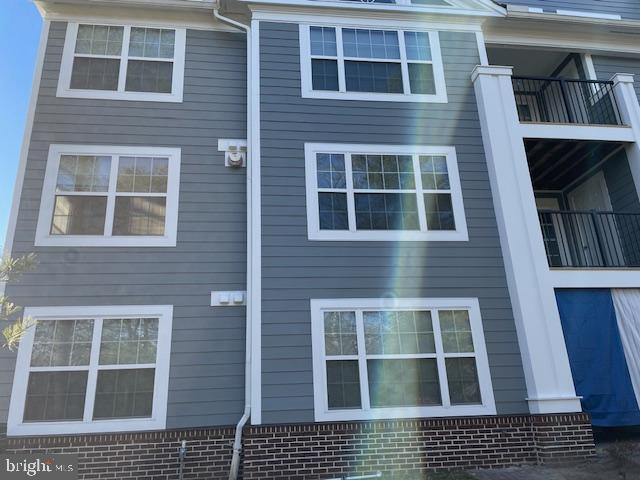 122 KENDRICK PLACE 122-24