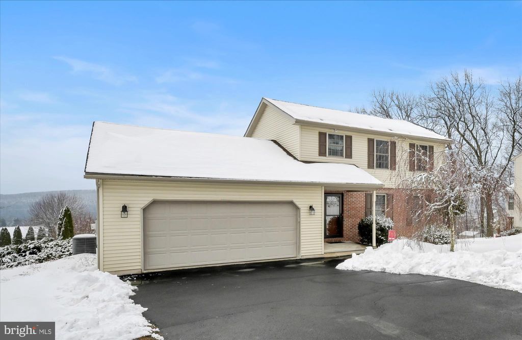 Photo of 35 Jack And Jill Drive, SCHUYLKILL HAVEN, PA 17972 (MLS # PASK2025454)