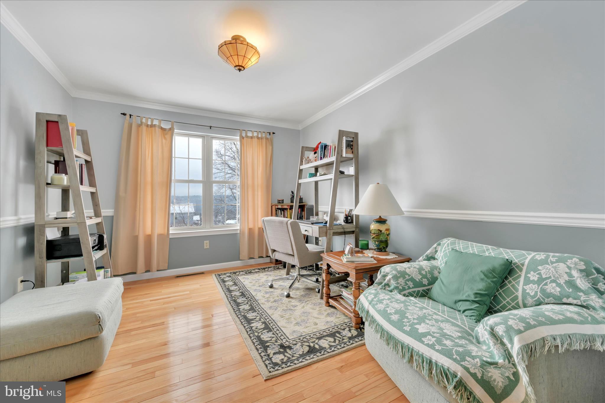 SUNNYSIDE - Residential