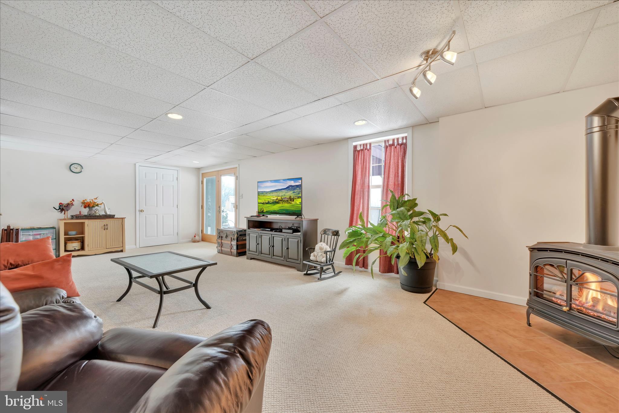 SUNNYSIDE - Residential