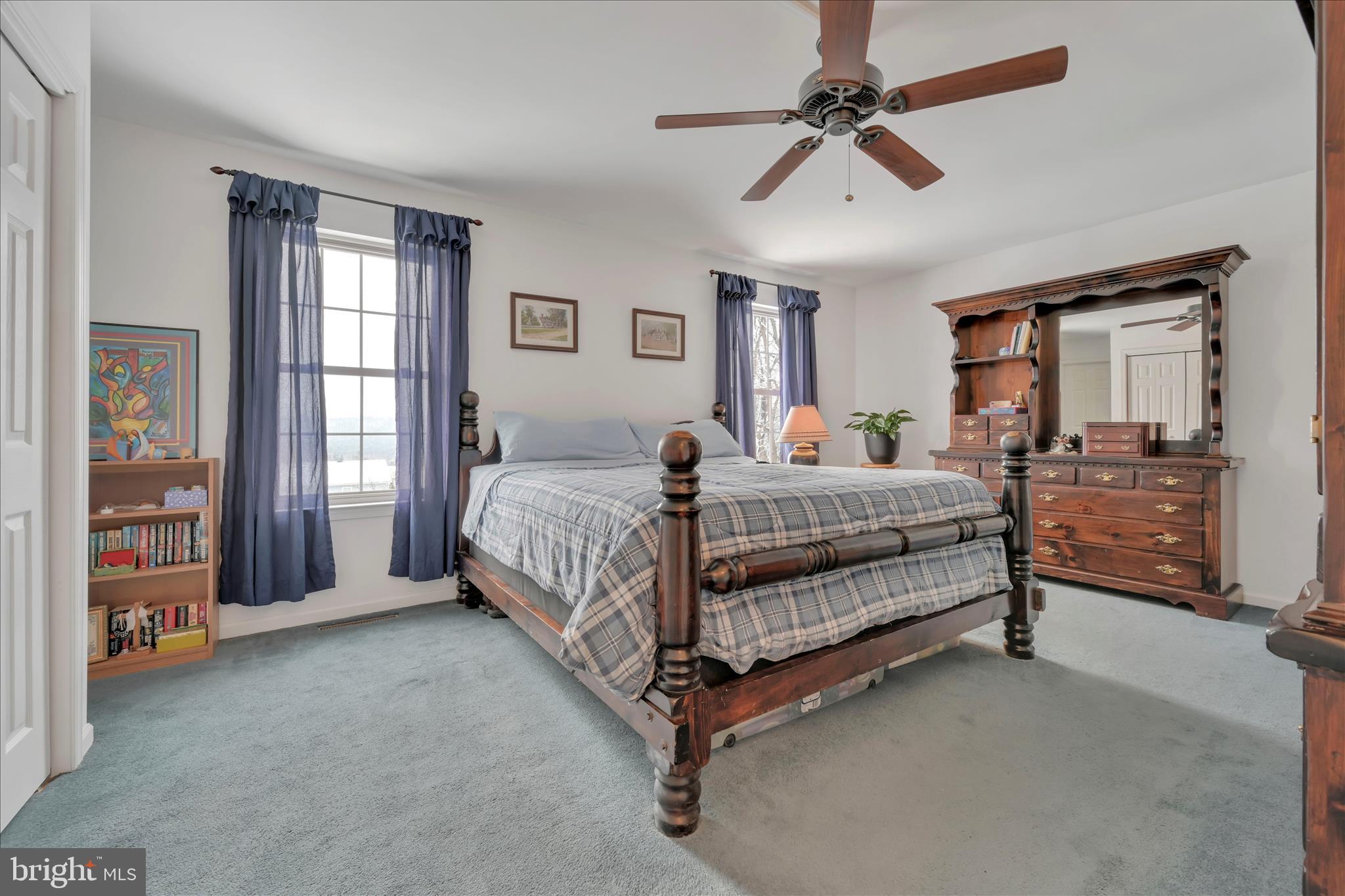 SUNNYSIDE - Residential