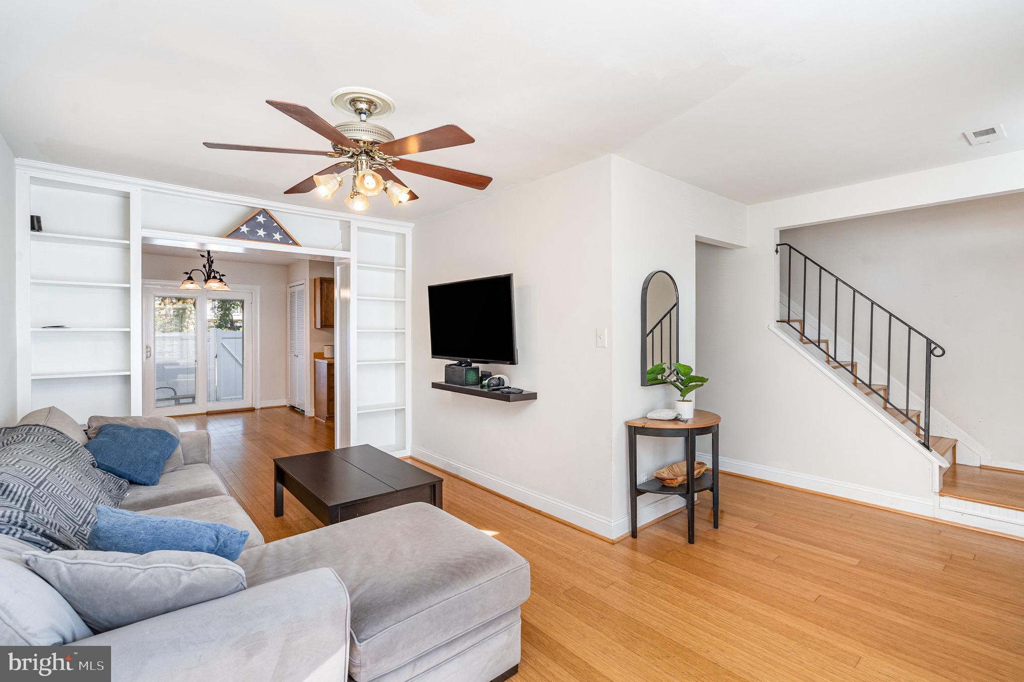 STAFFORD MEADOWS - Residential