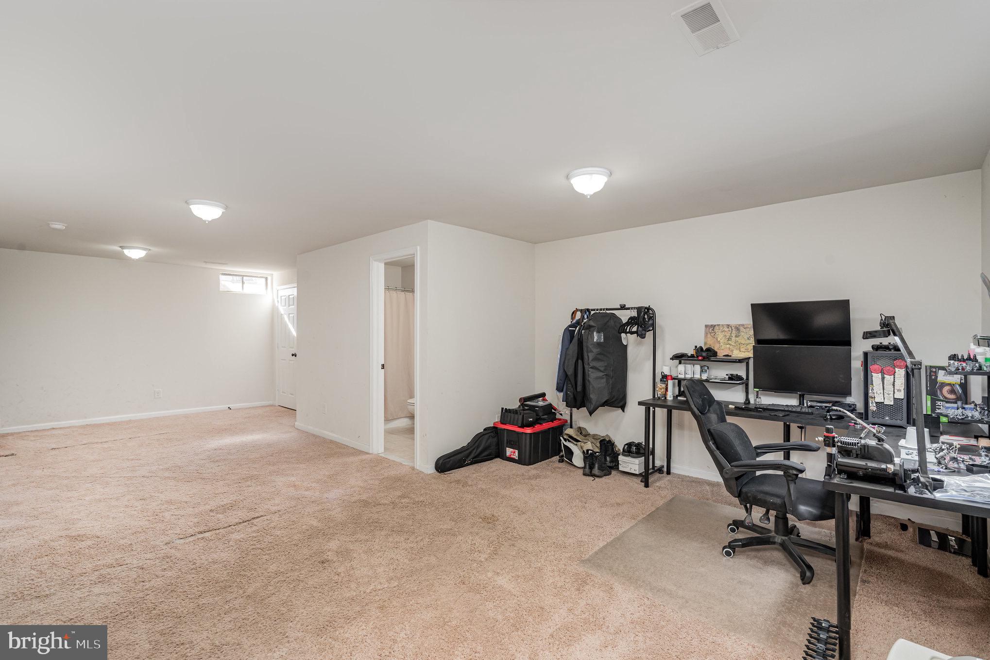 STAFFORD MEADOWS - Residential