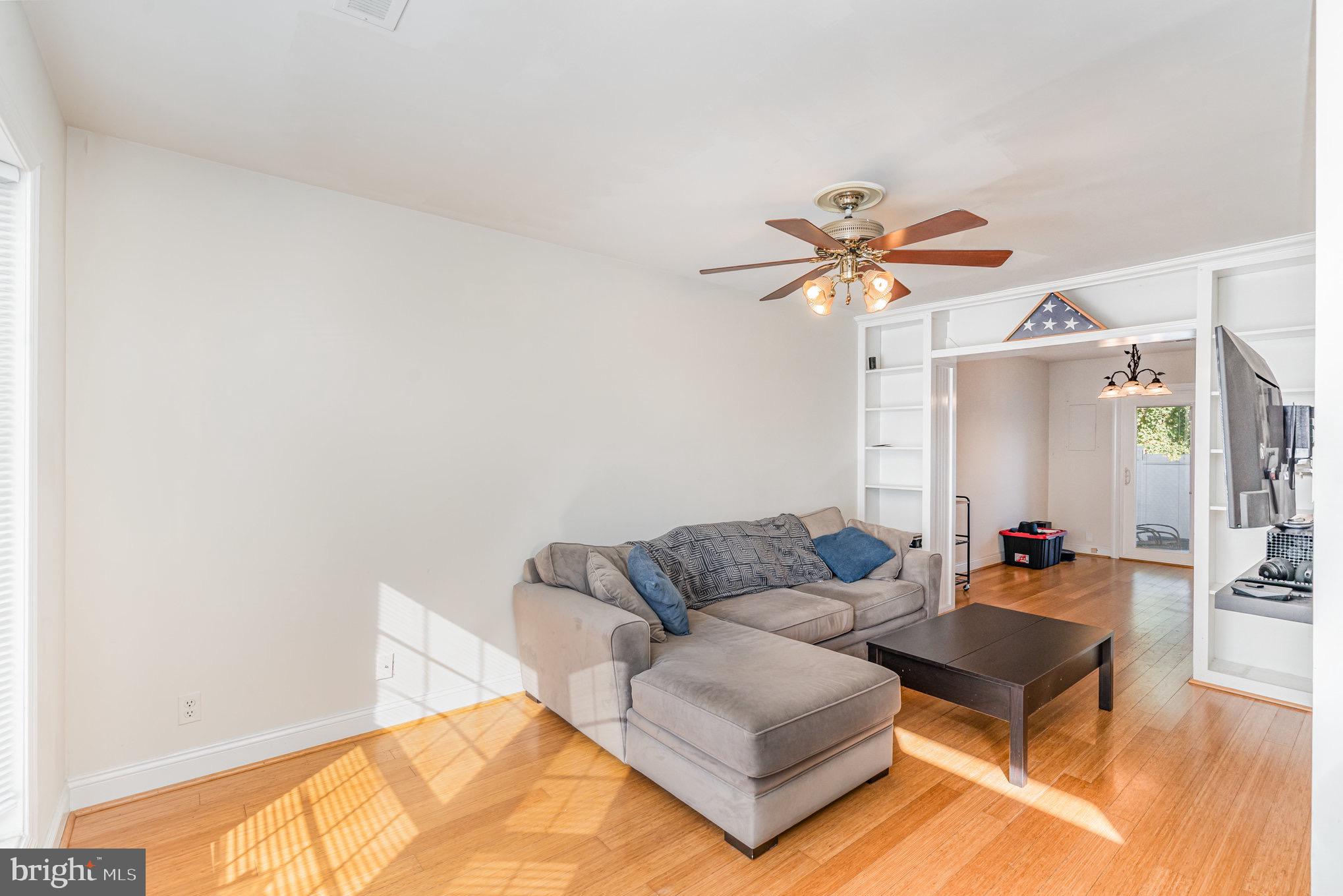 STAFFORD MEADOWS - Residential