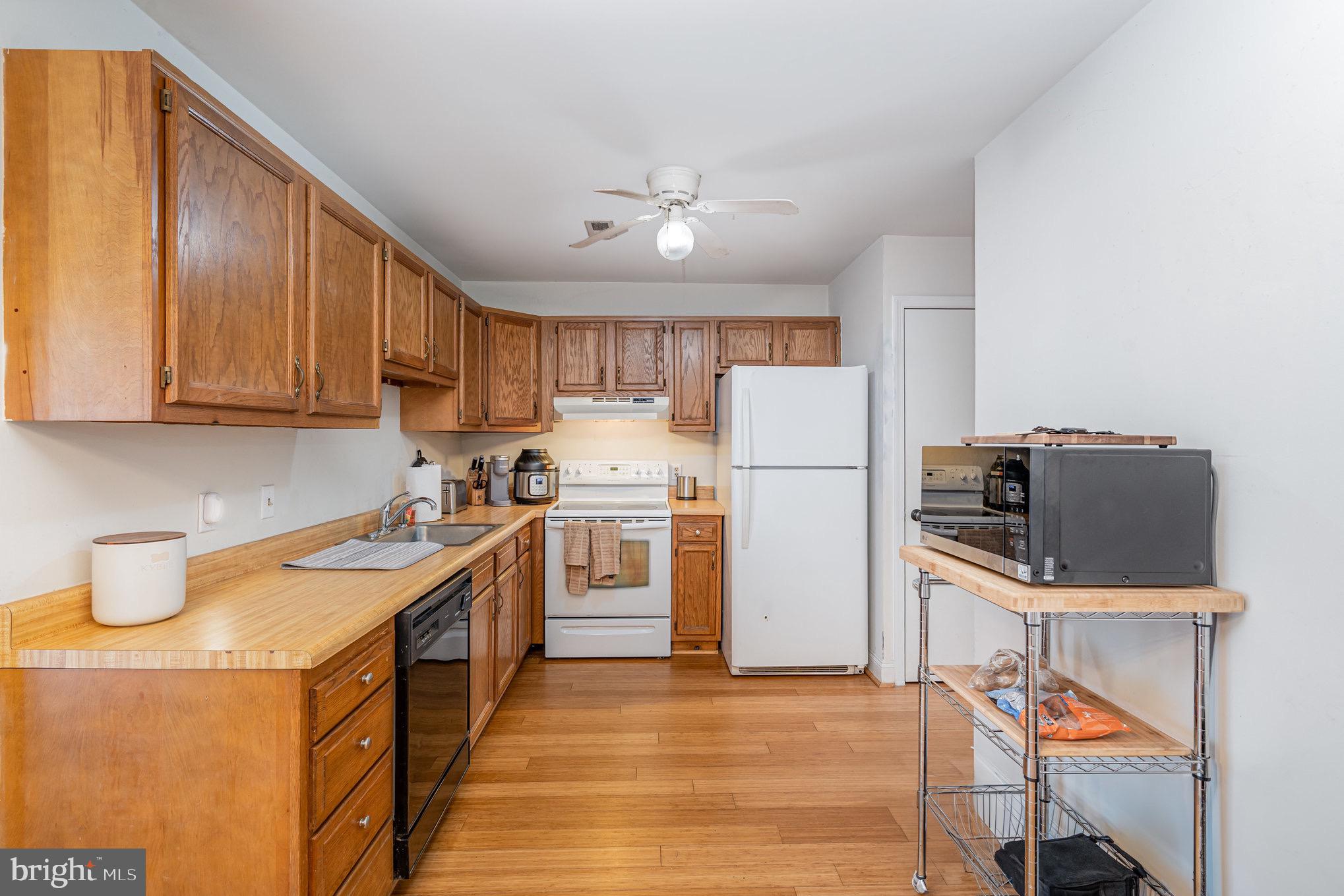 STAFFORD MEADOWS - Residential