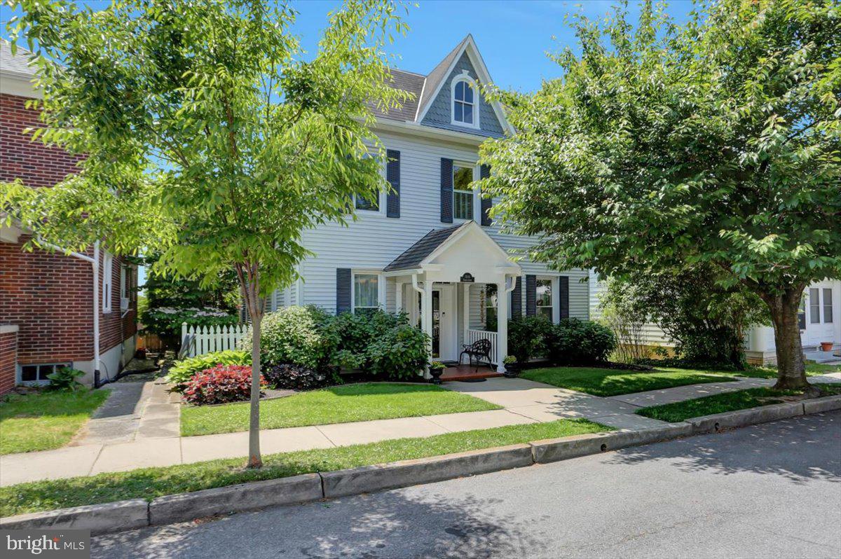 NORTH END - Residential