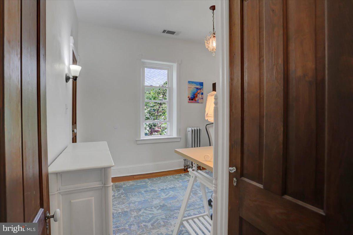 NORTH END - Residential