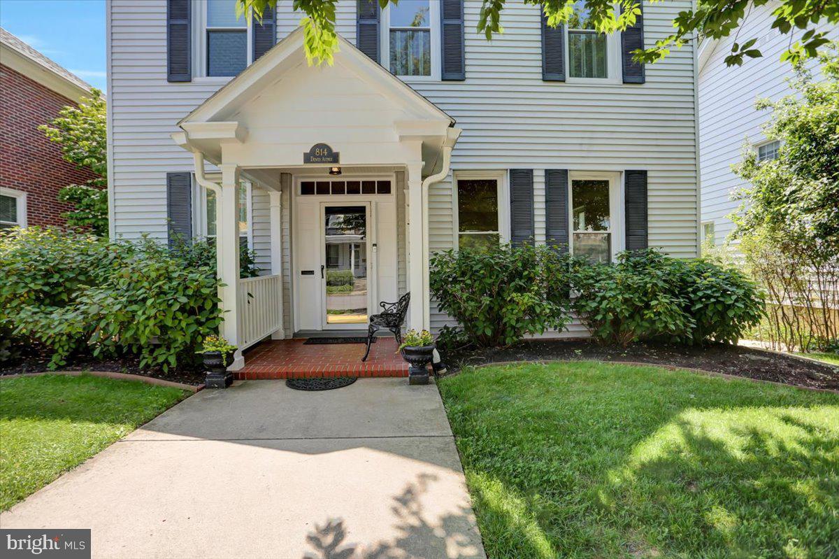 NORTH END - Residential