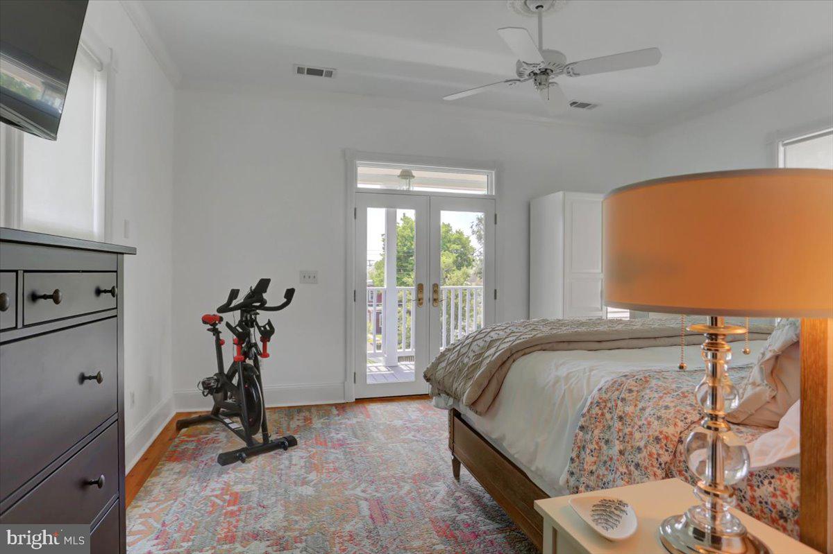 NORTH END - Residential