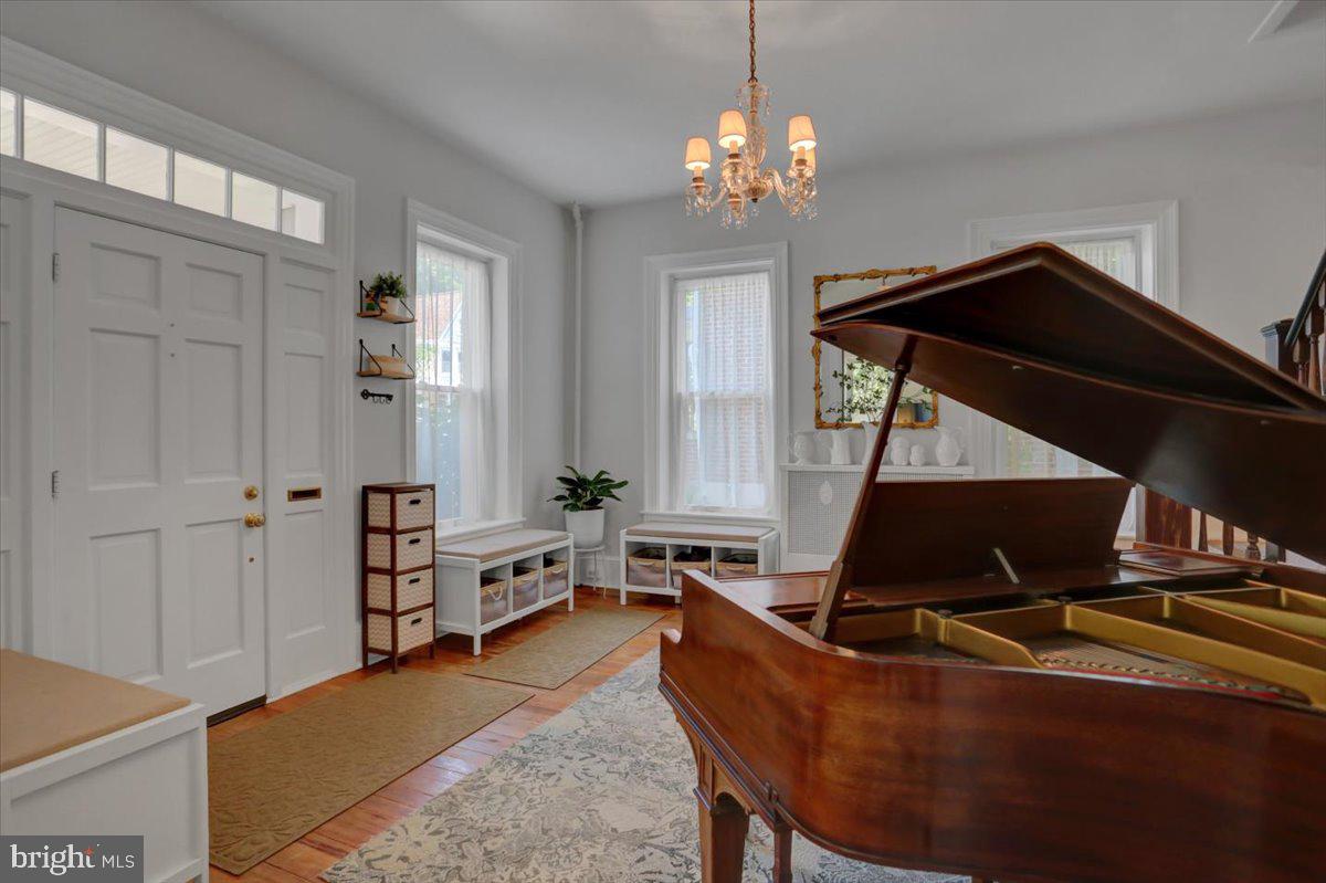 NORTH END - Residential