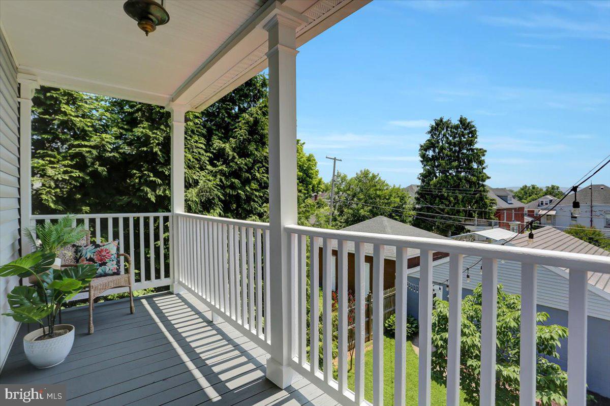 NORTH END - Residential