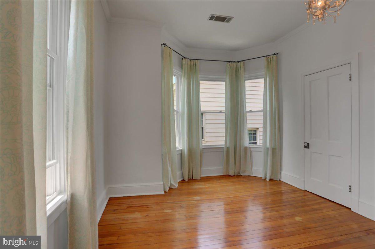 NORTH END - Residential