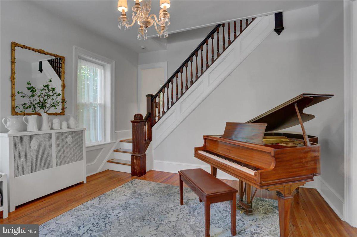 NORTH END - Residential