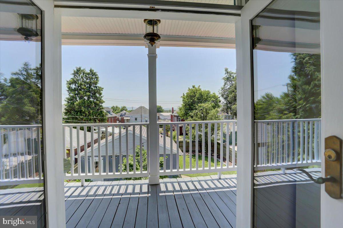 NORTH END - Residential