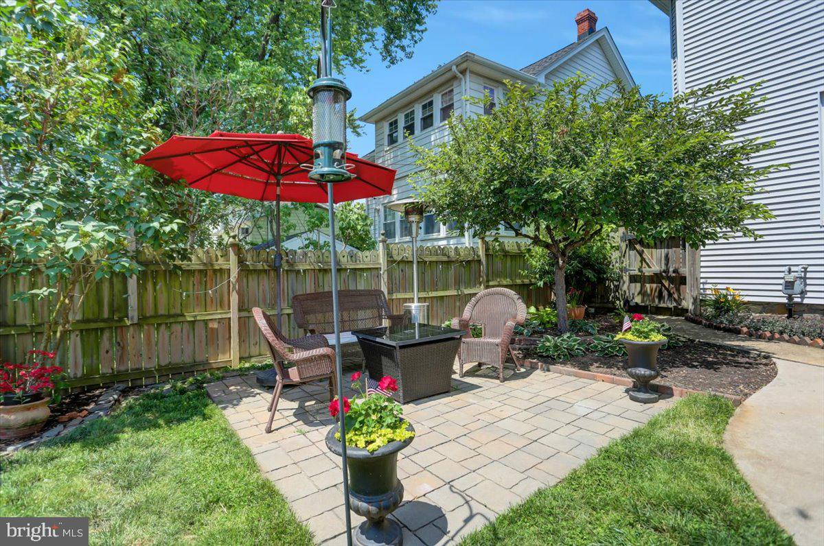 NORTH END - Residential