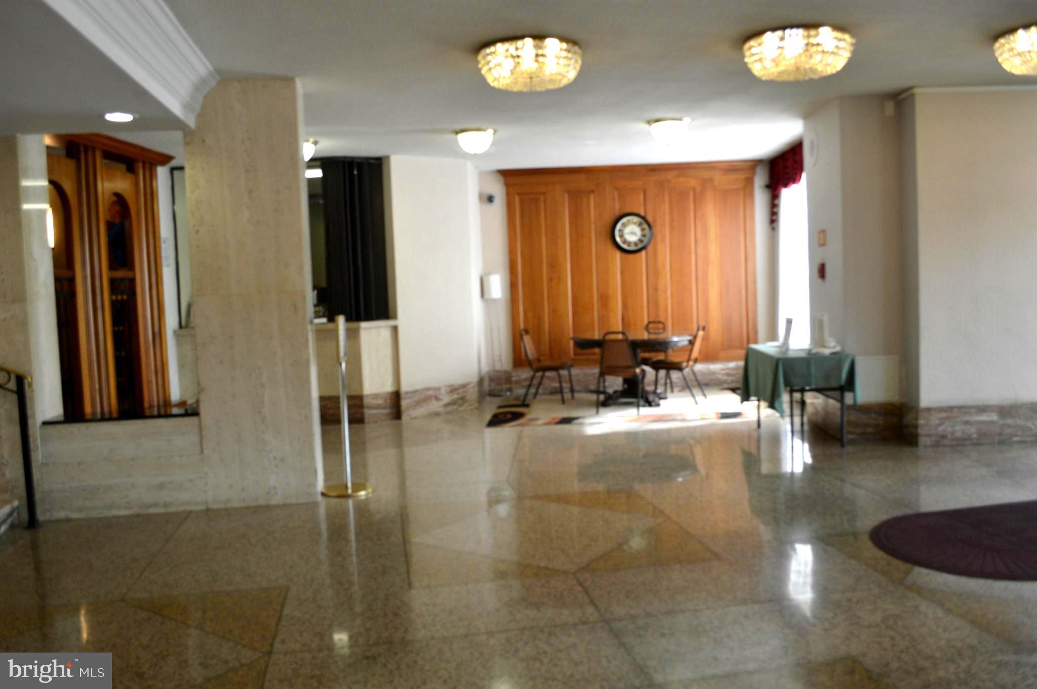 UNIVERSITY TOWERS CODM - Residential Lease