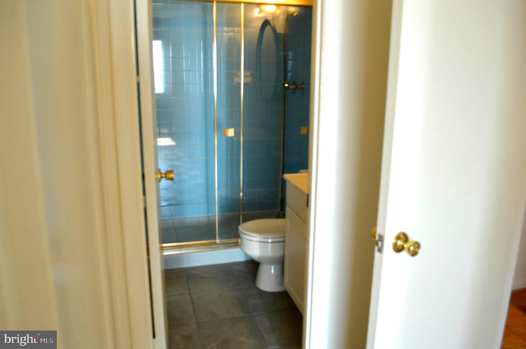 UNIVERSITY TOWERS CODM - Residential Lease